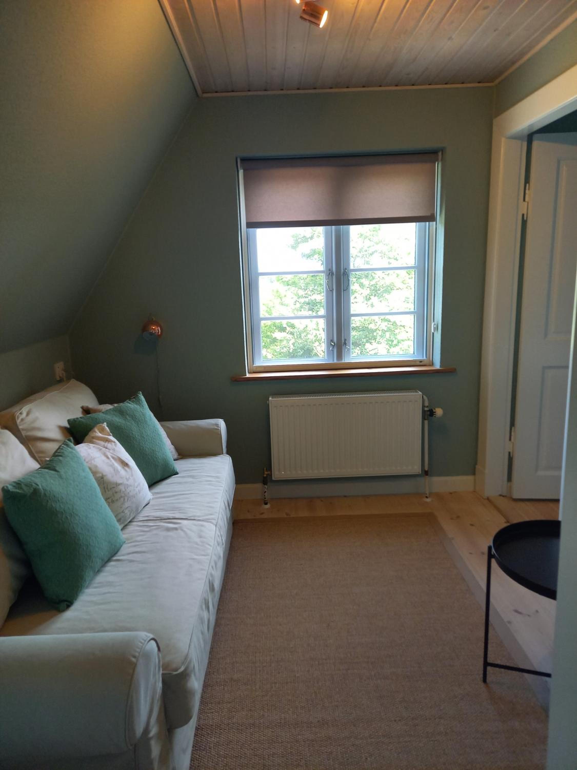 Double Room With Shared Bathroom photo 2