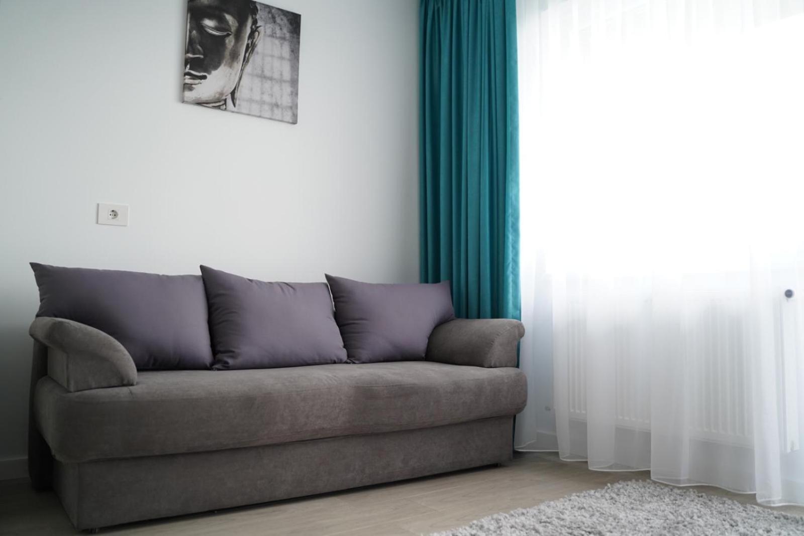 One-Bedroom Apartment - Photo 17