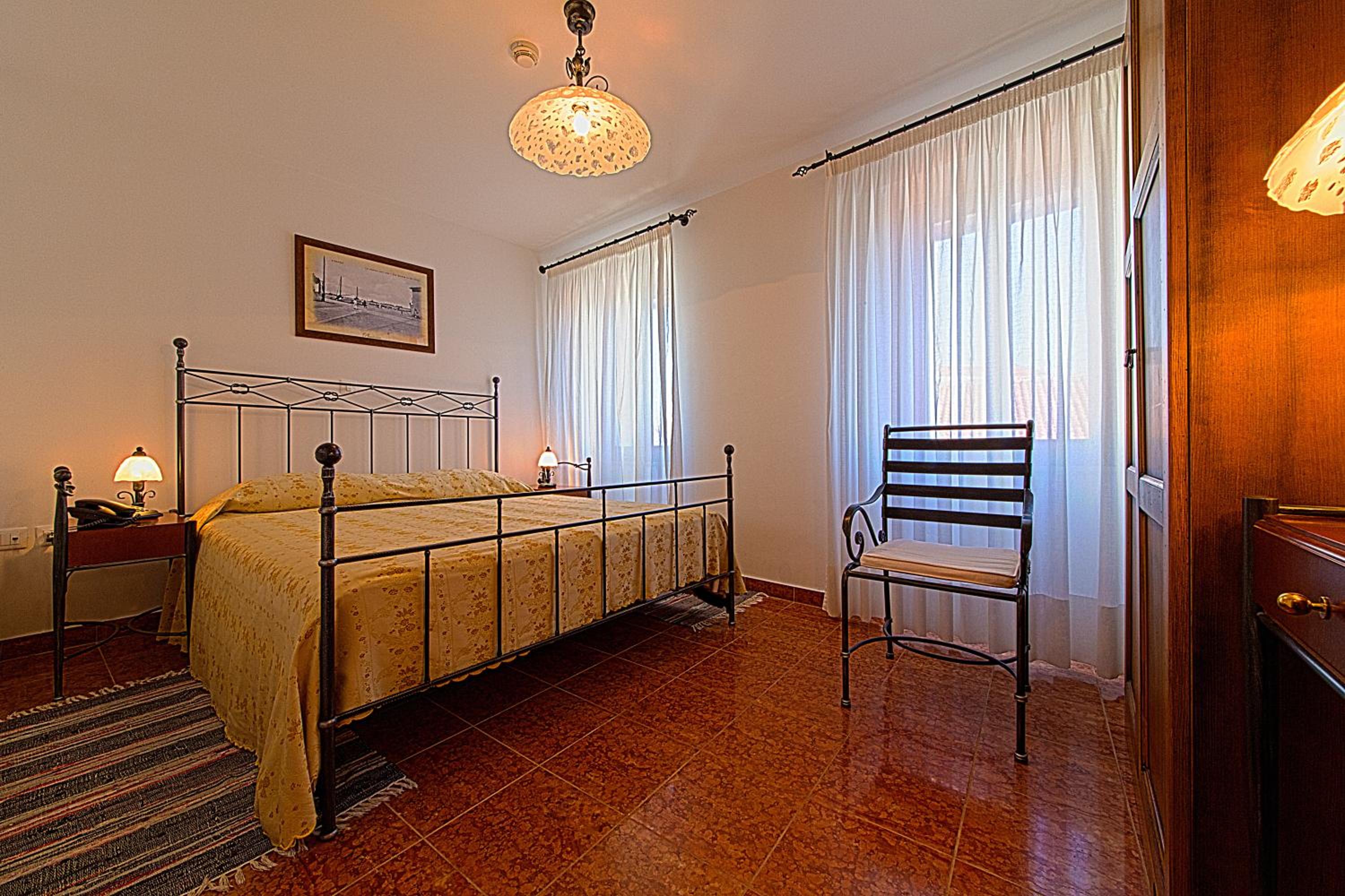 Double Room - Sea Side - Photo 1