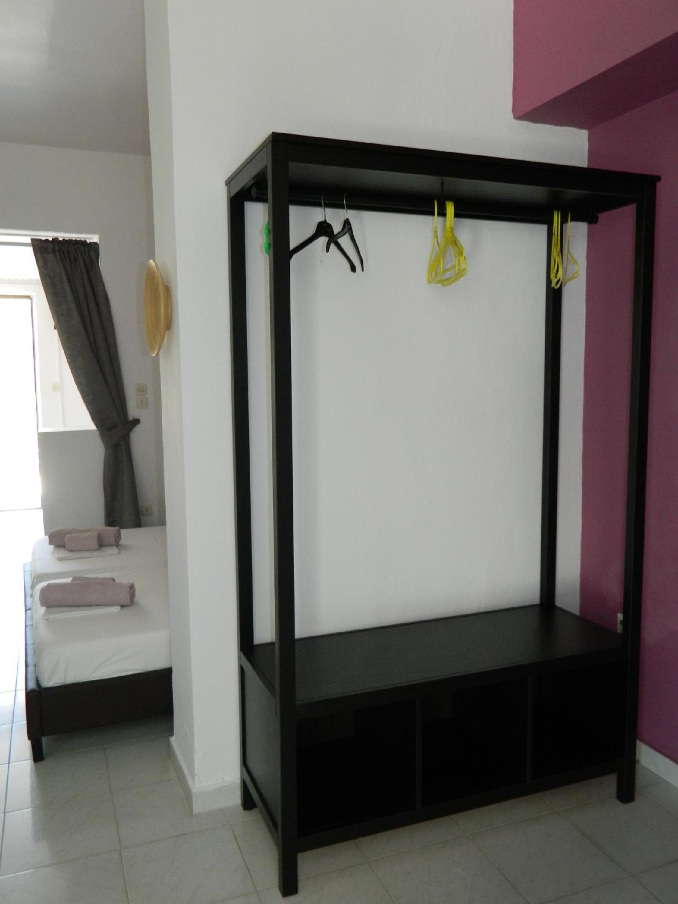 Studio (4 Adults) photo 1