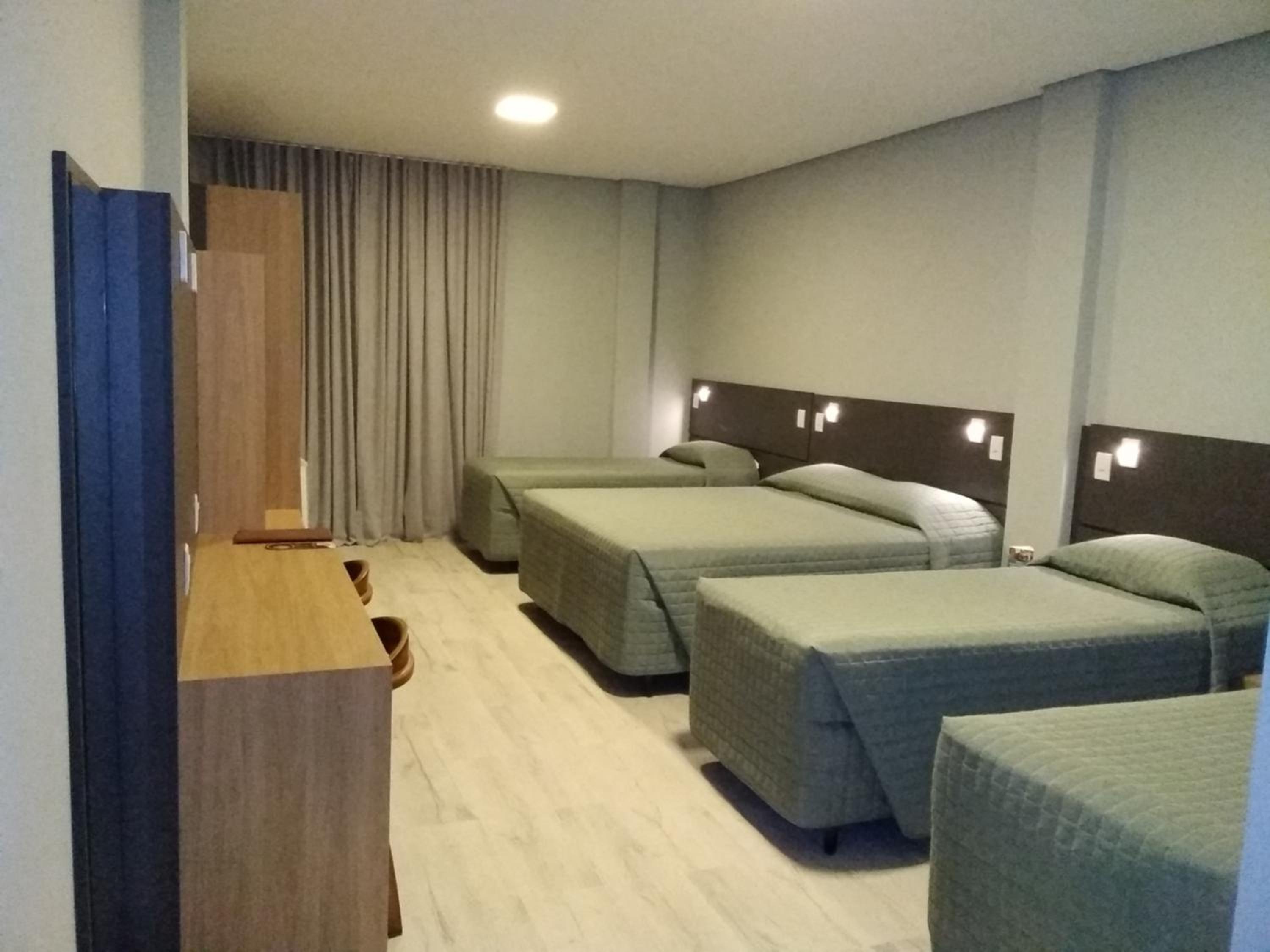 Deluxe Quadruple Room photo 1
