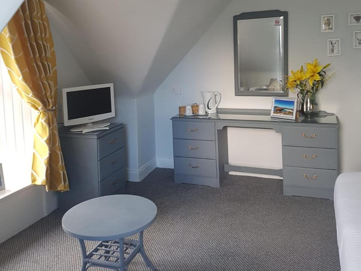 Double or Twin Room - Photo 1