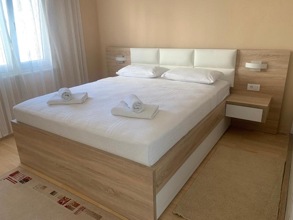 Two-Bedroom Apartment with Terrace and Sea View