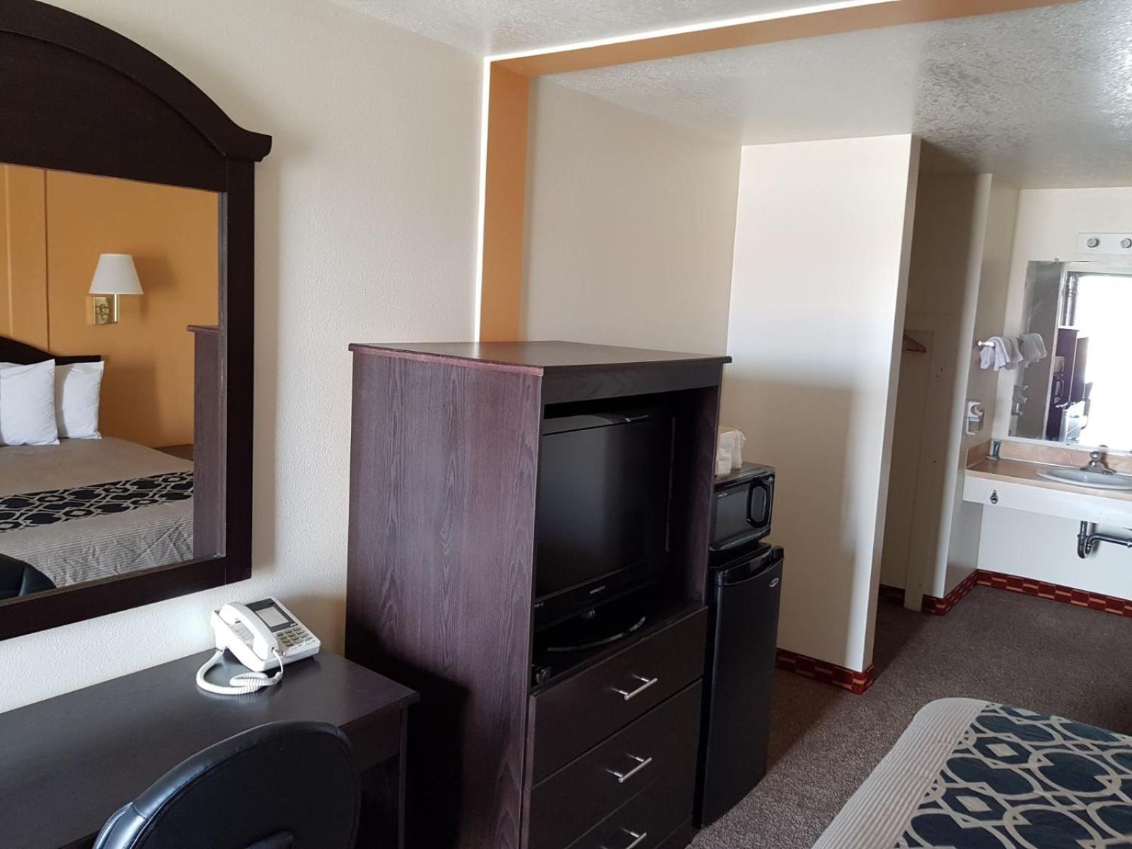Large Single Room photo 3