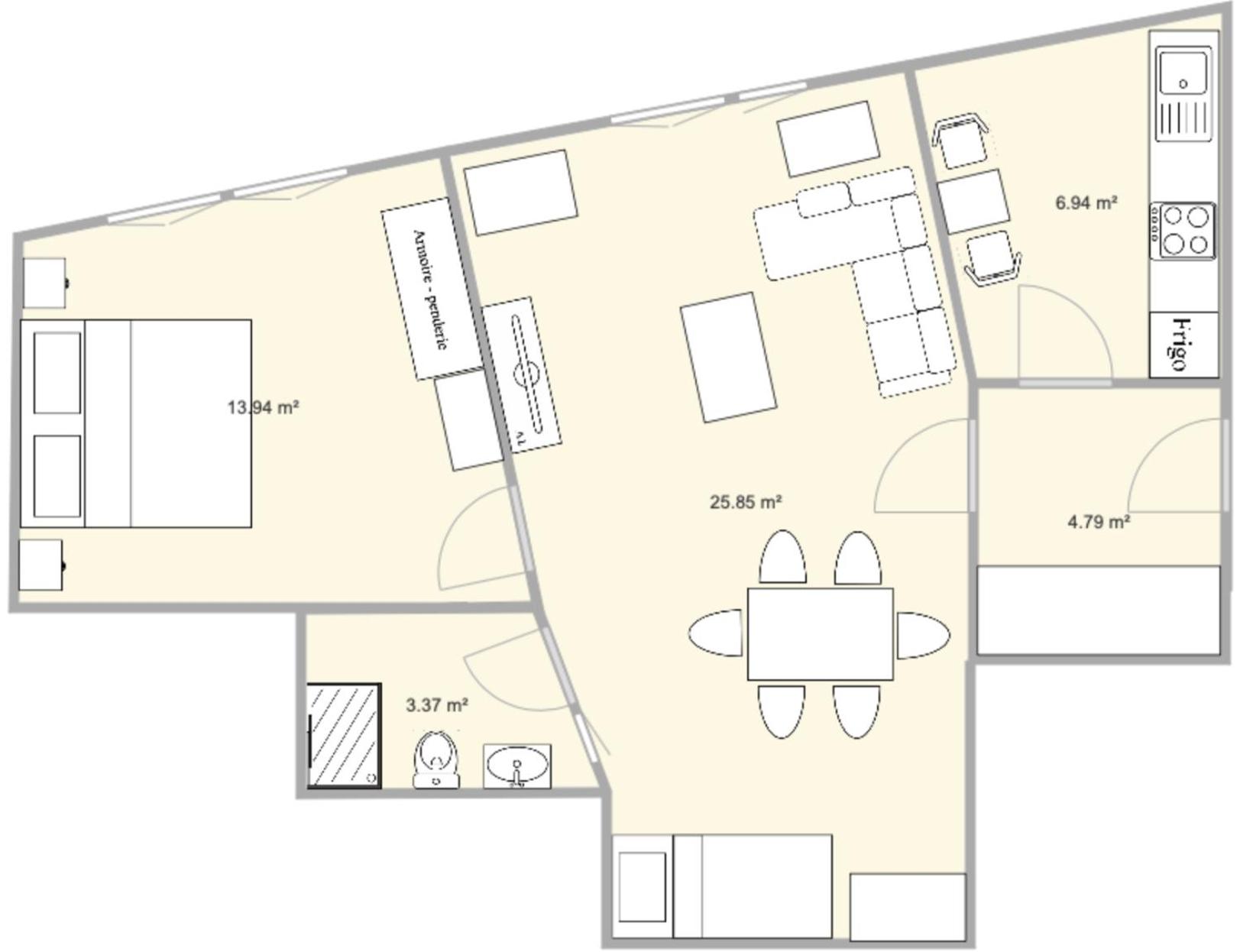 One-Bedroom Apartment photo 3
