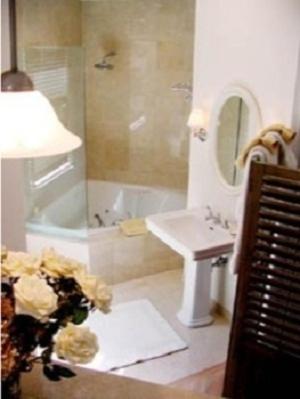 King Room with Spa Bath photo 3