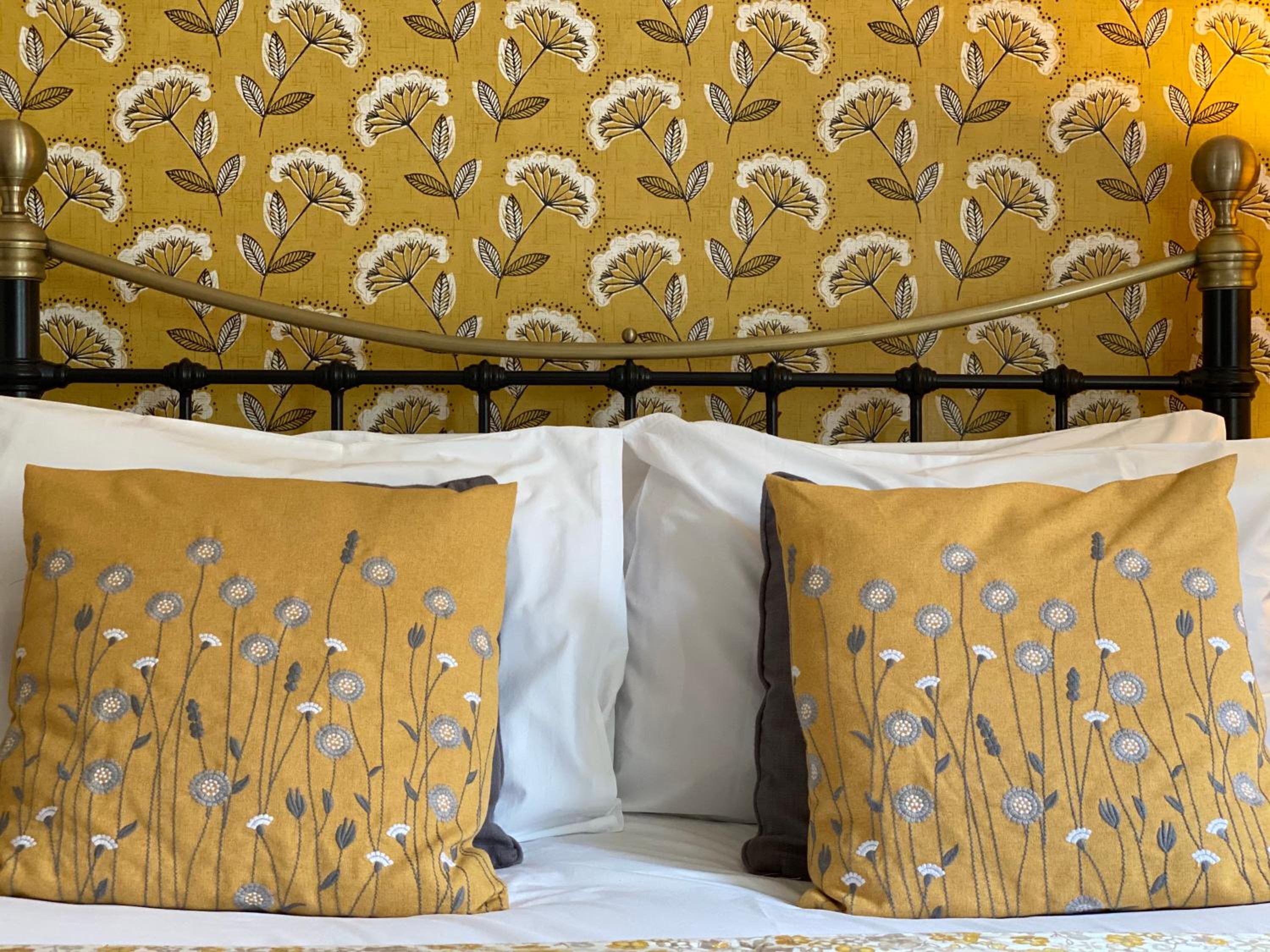 Economy Double Room - Photo 8