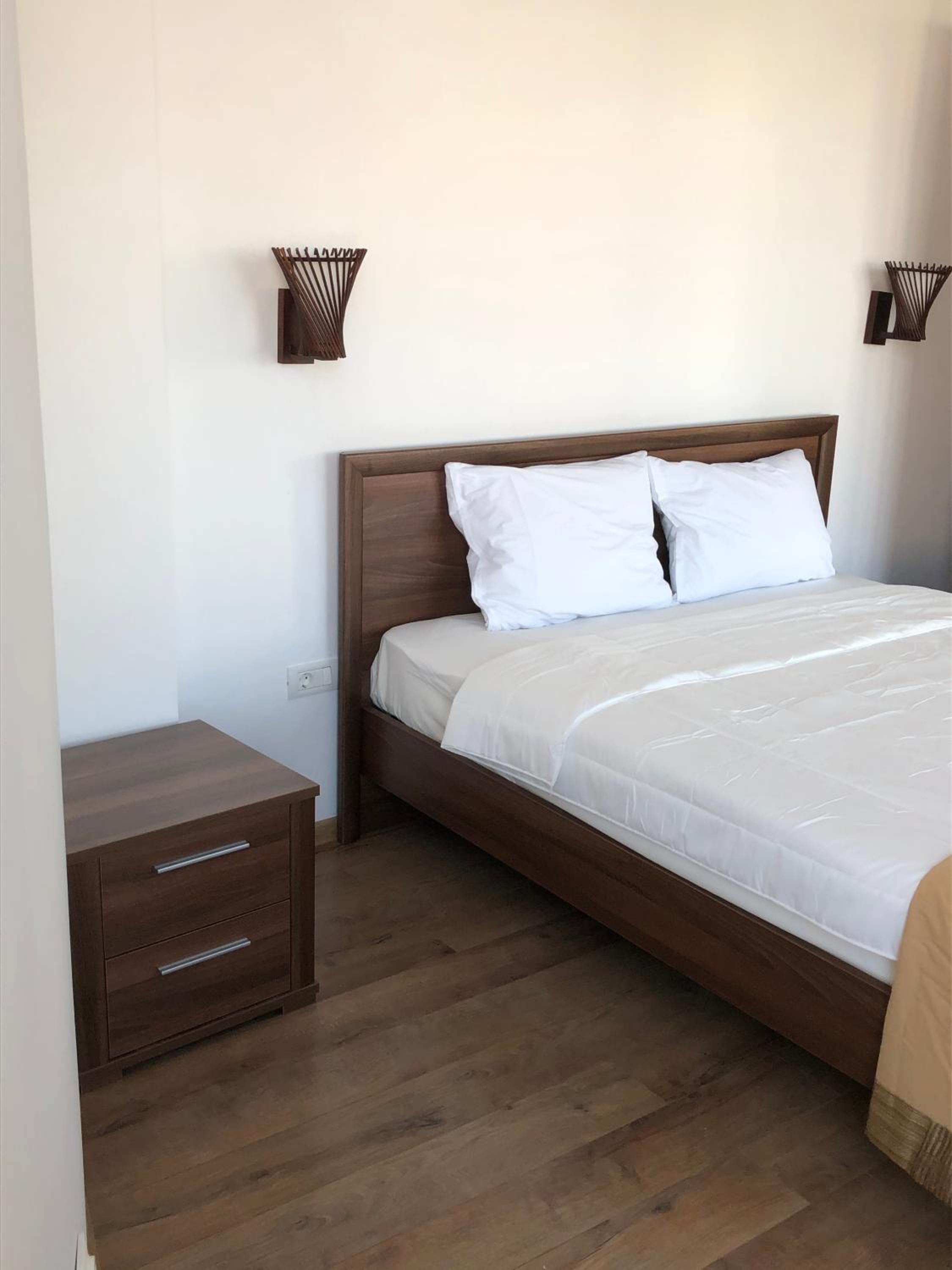 Double Room - Photo 5