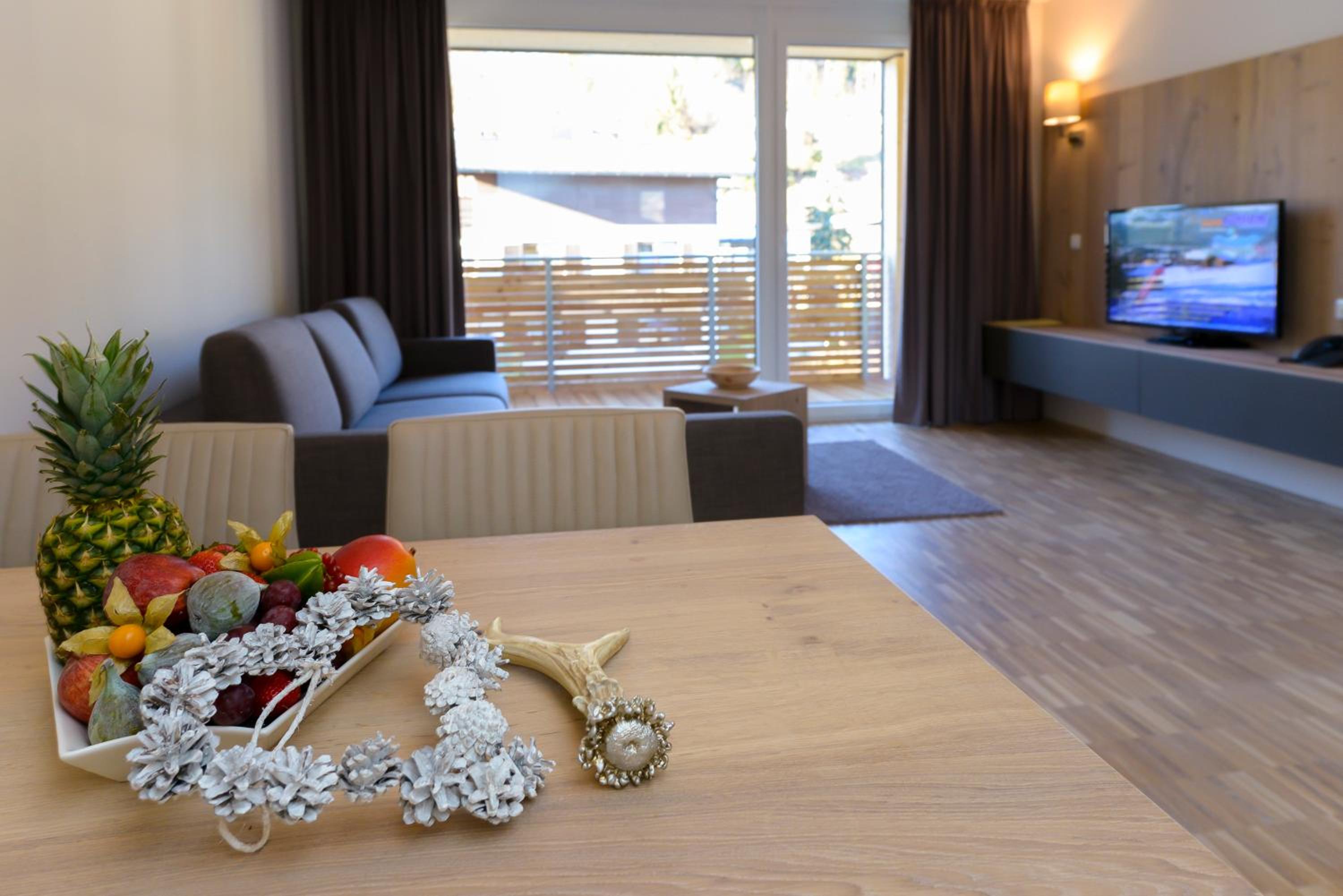 One-Bedroom Apartment with Balcony photo 3