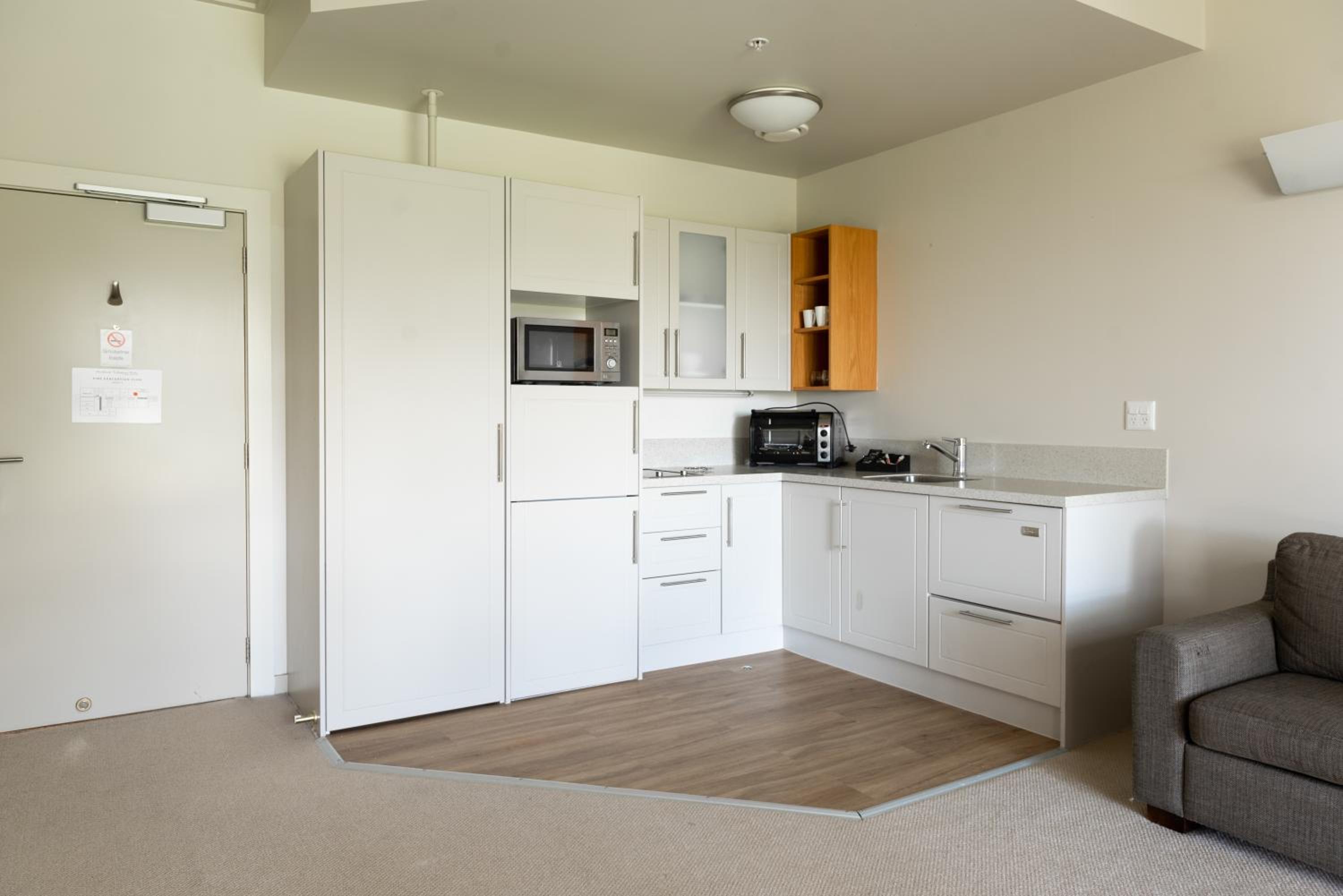 One Bedroom Suite with Sea View - Photo 6