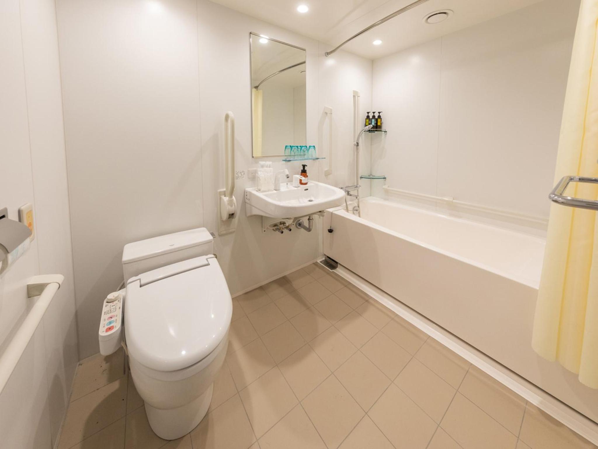 Accessible Room photo 3