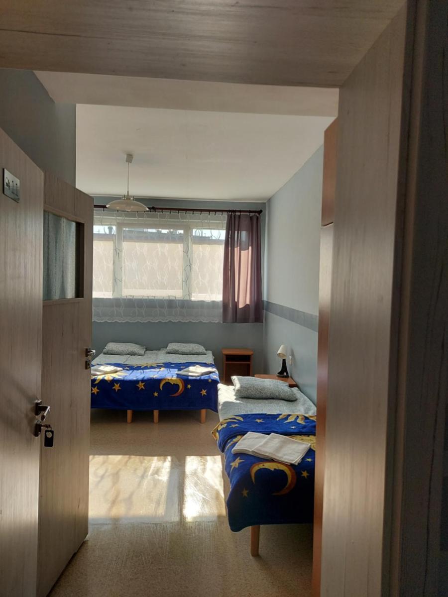 Family Room with Private Bathroom photo 3