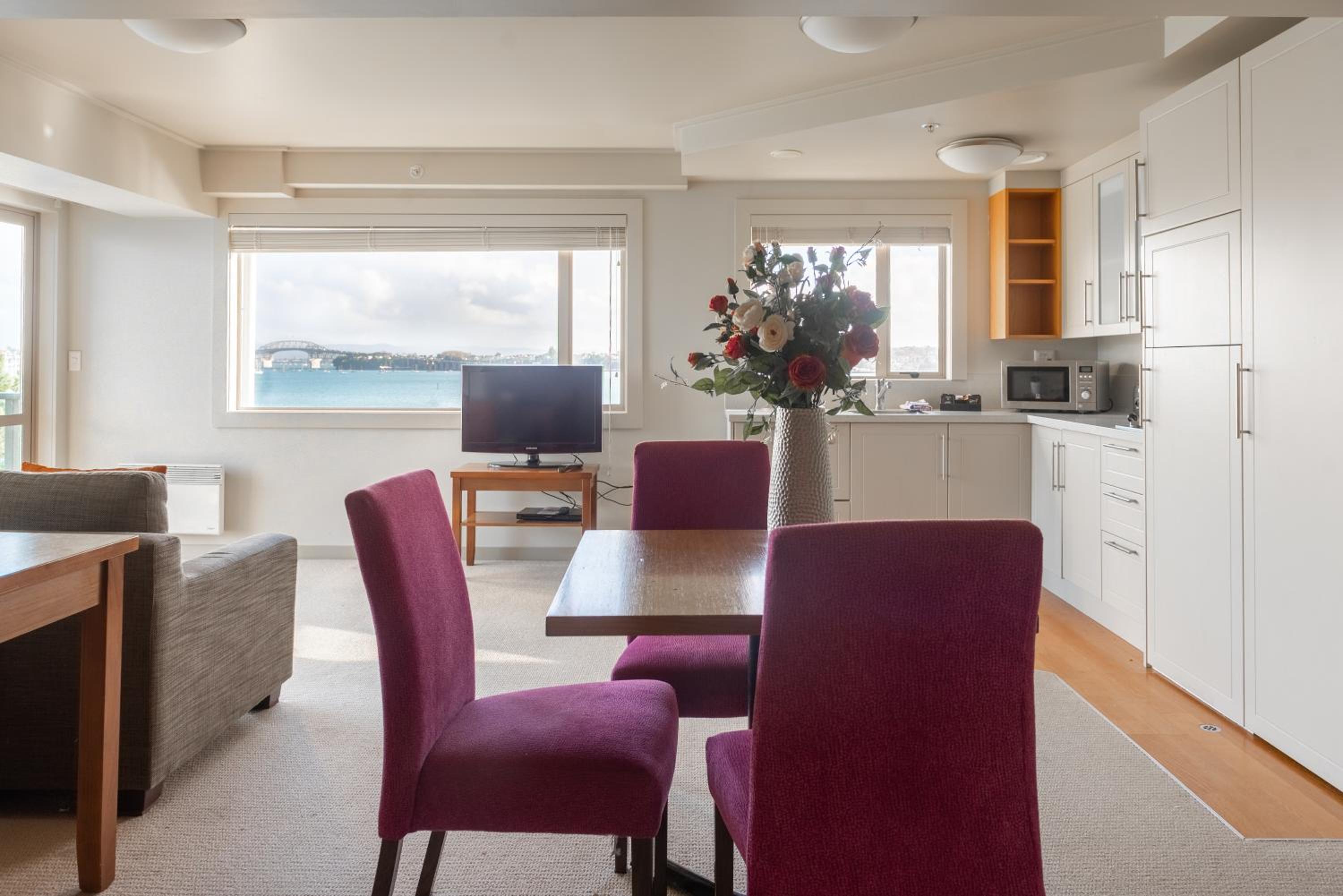 Two-Bedroom Suite with Harbor View - Photo 8