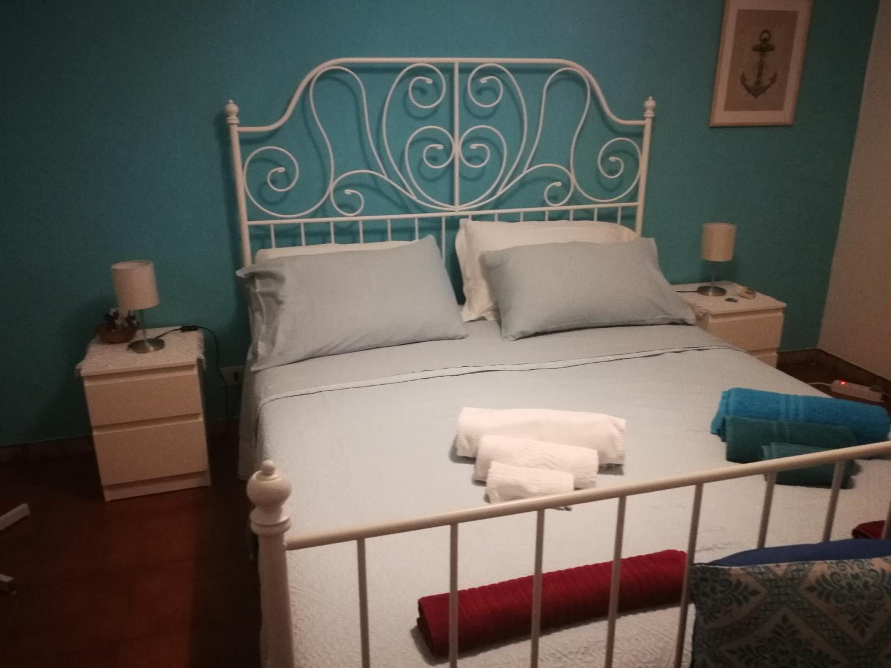 Double Room - Photo 16