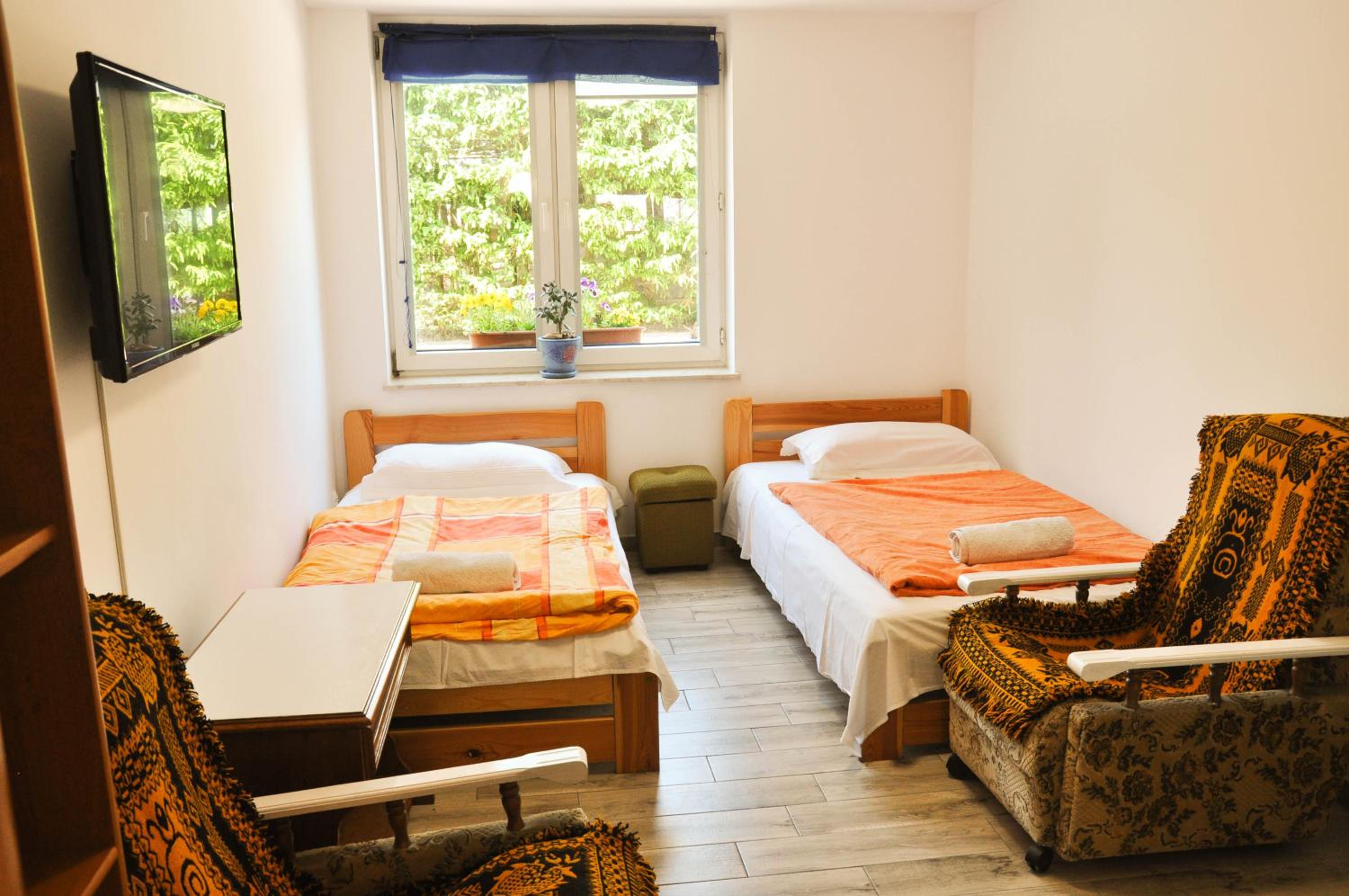 Triple Room with Private Bathroom photo 1