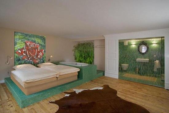 Large Double Room photo 3