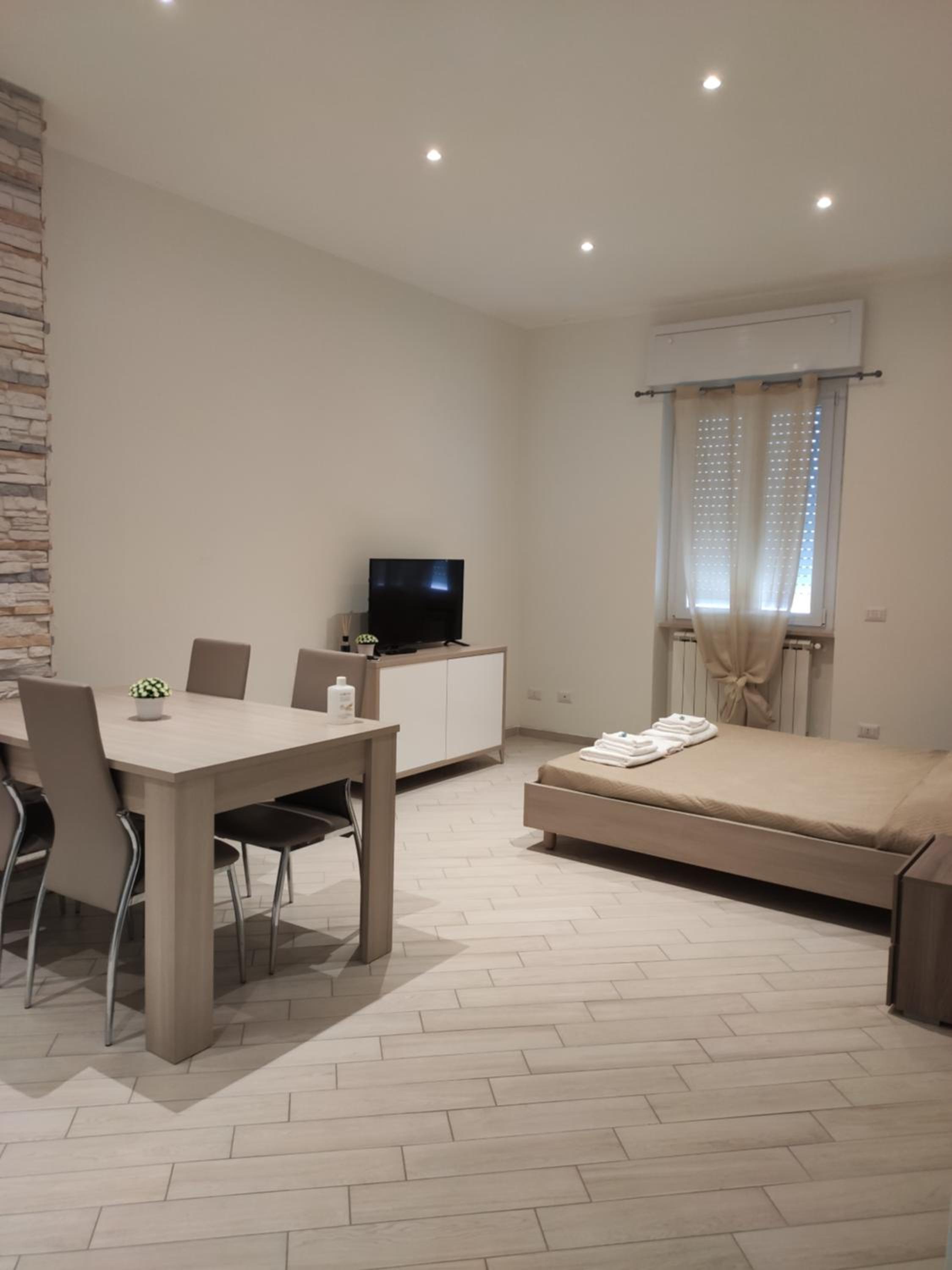 One-Bedroom Apartment