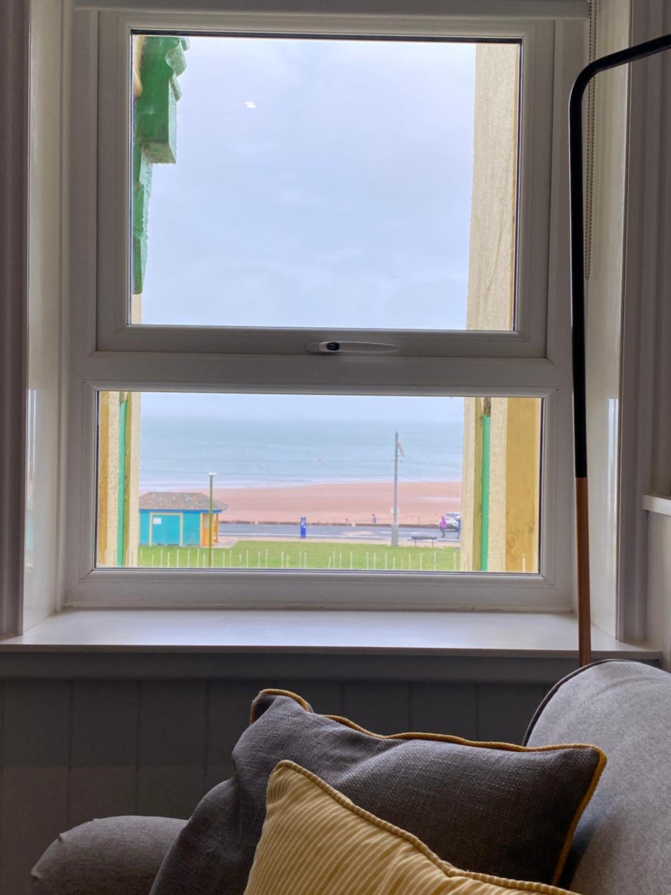 Turtle Beach Apartment - Photo 3