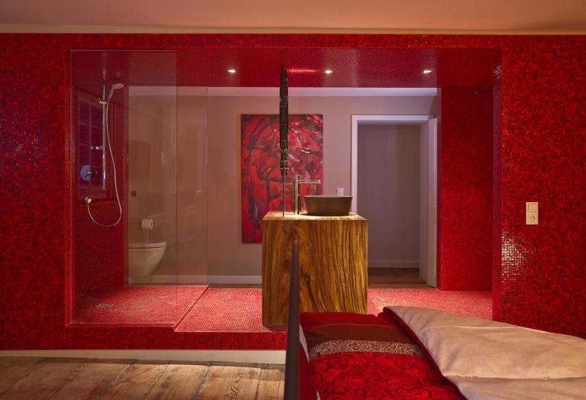 Large Double Room - Photo 2