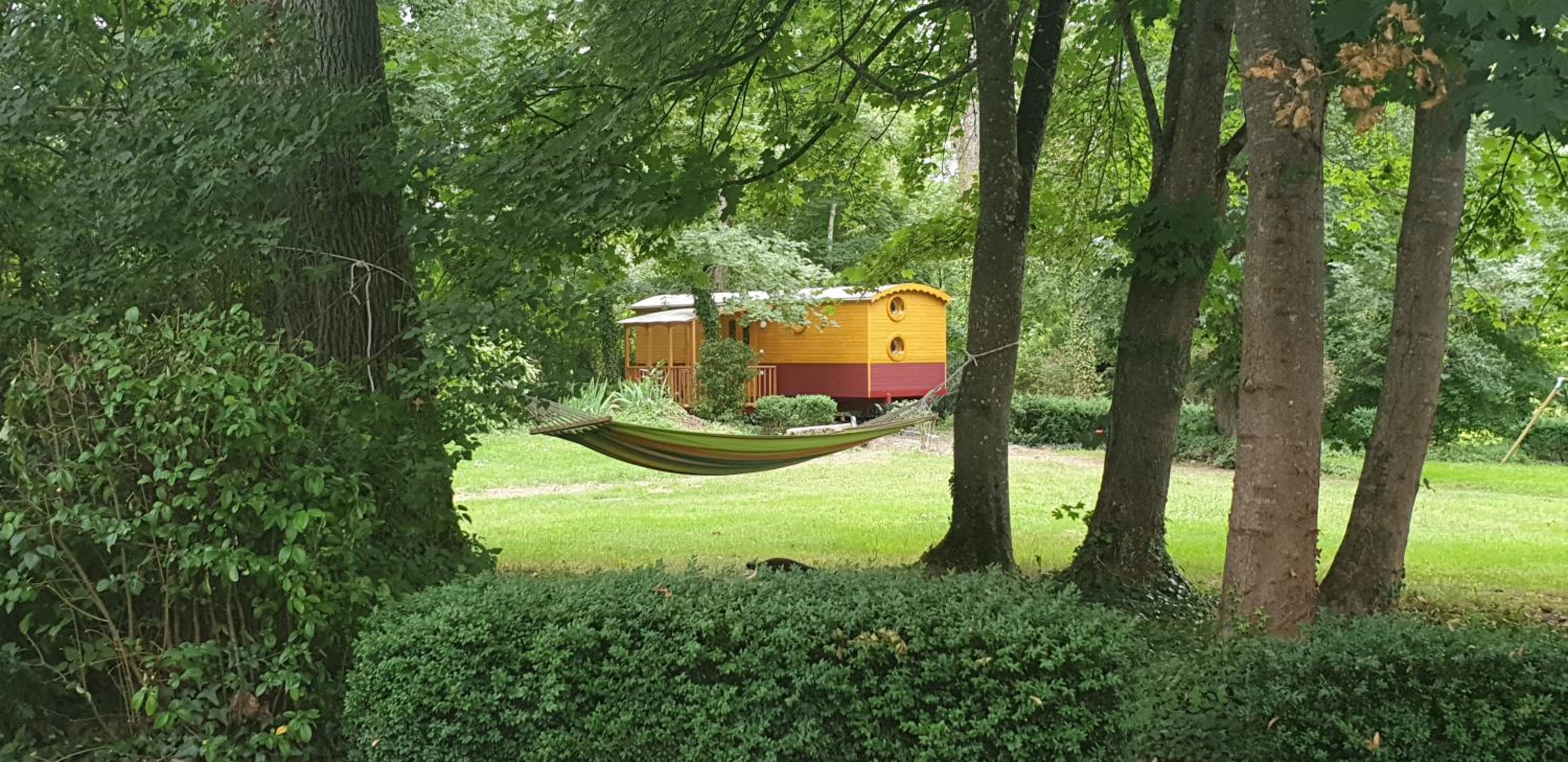 Wooden Caravan photo 3