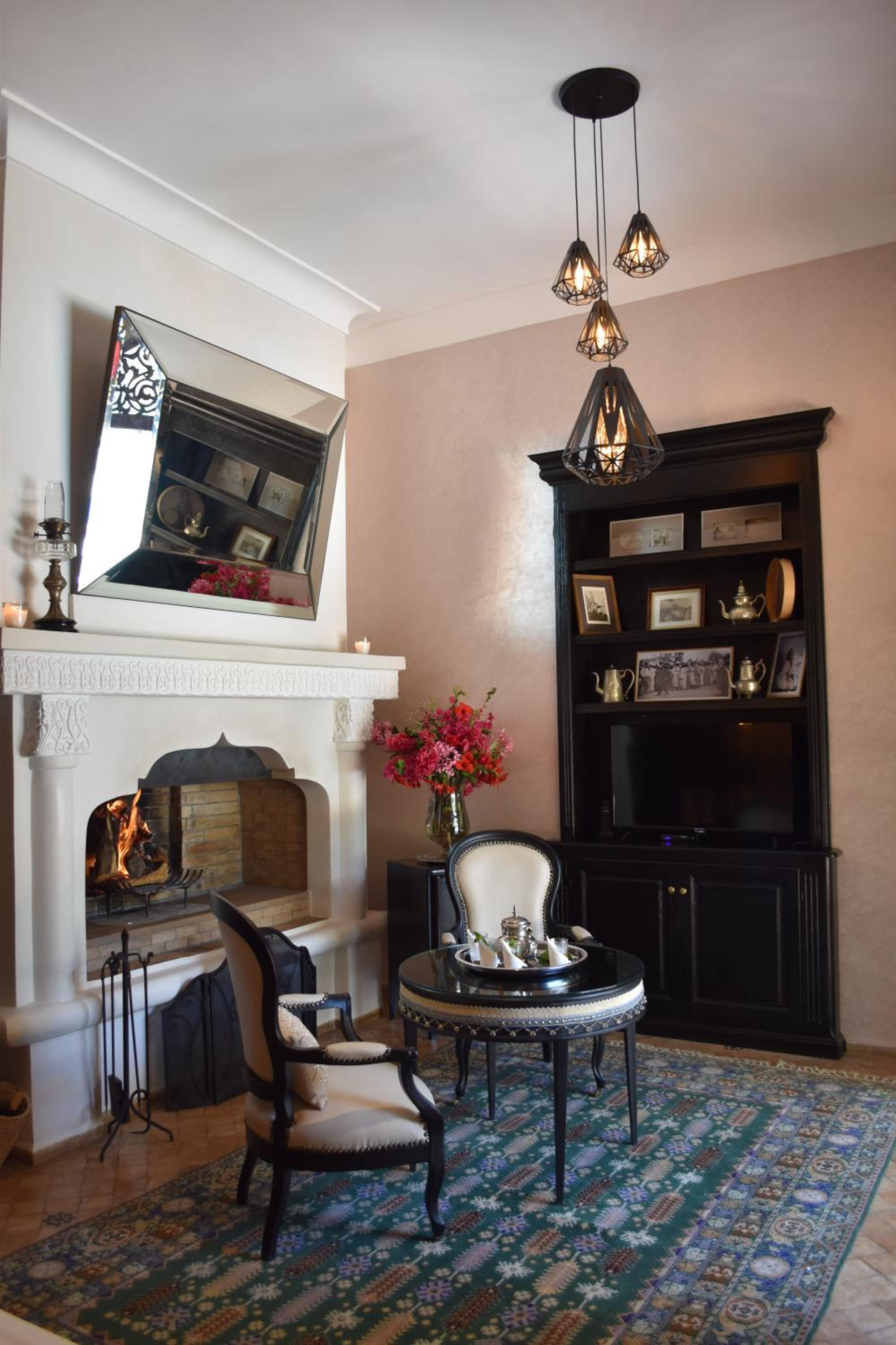 Two-Bedroom Suite - Photo 3