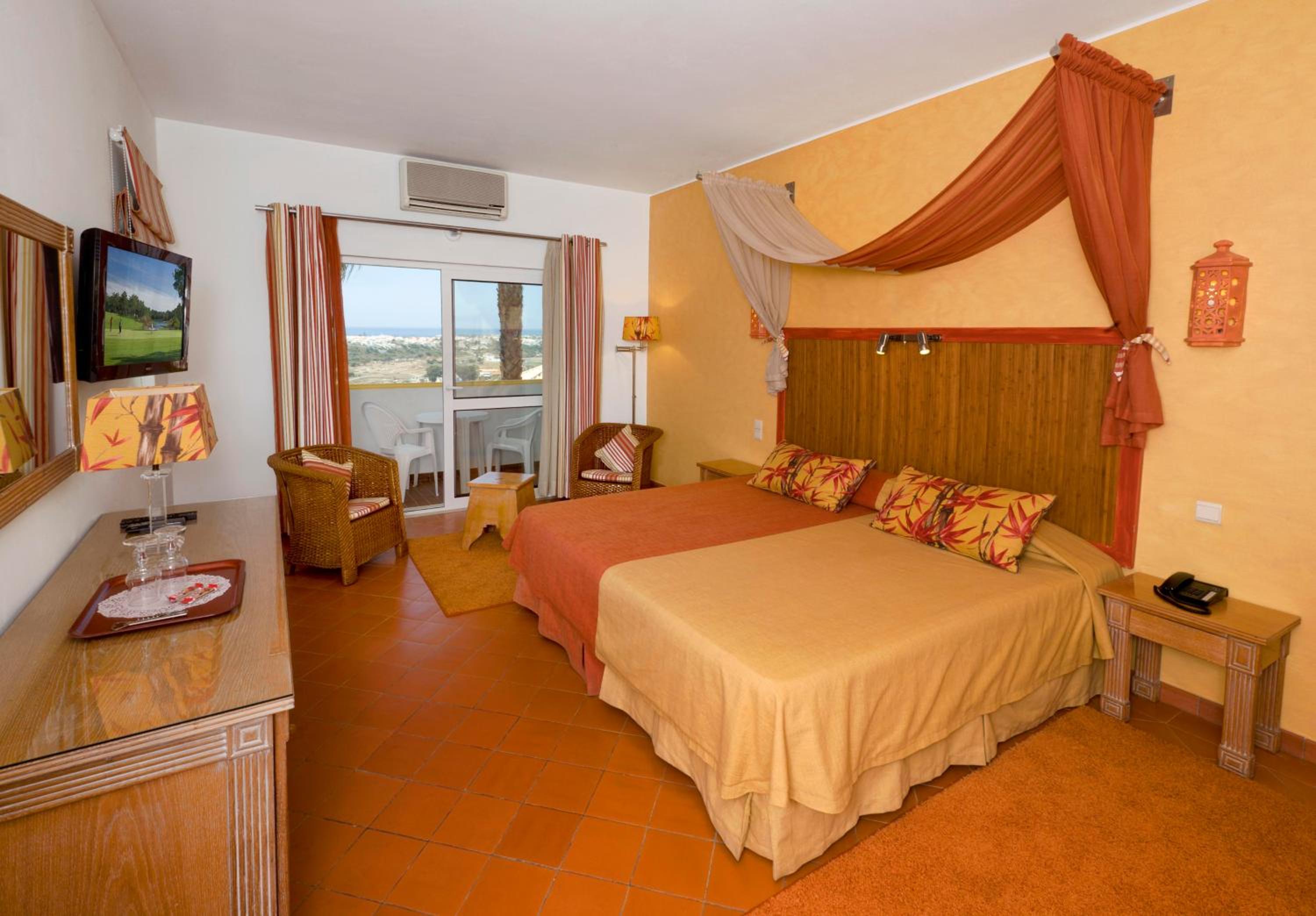 Standard Twin Room photo 1