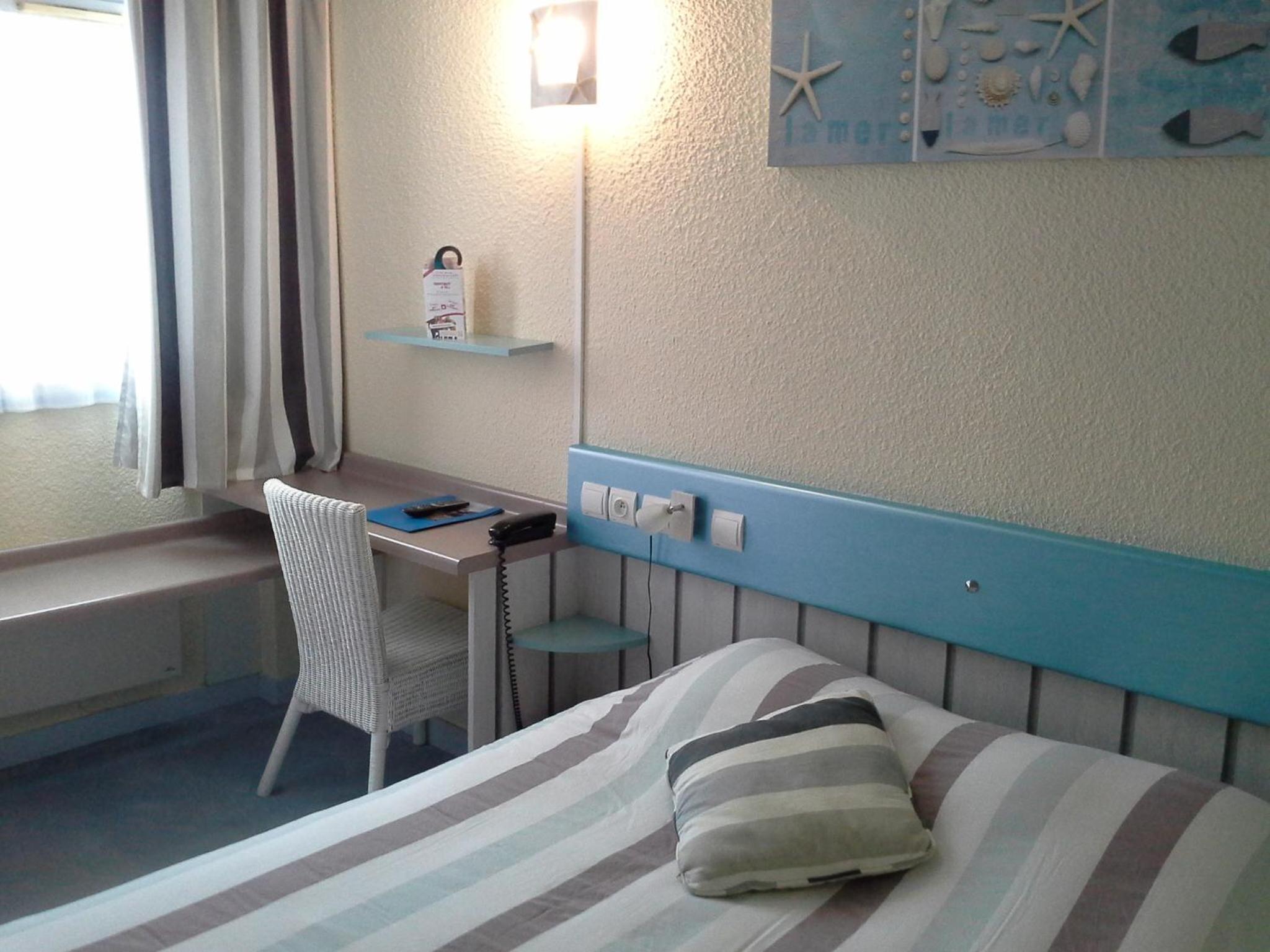Double Room - Photo 12