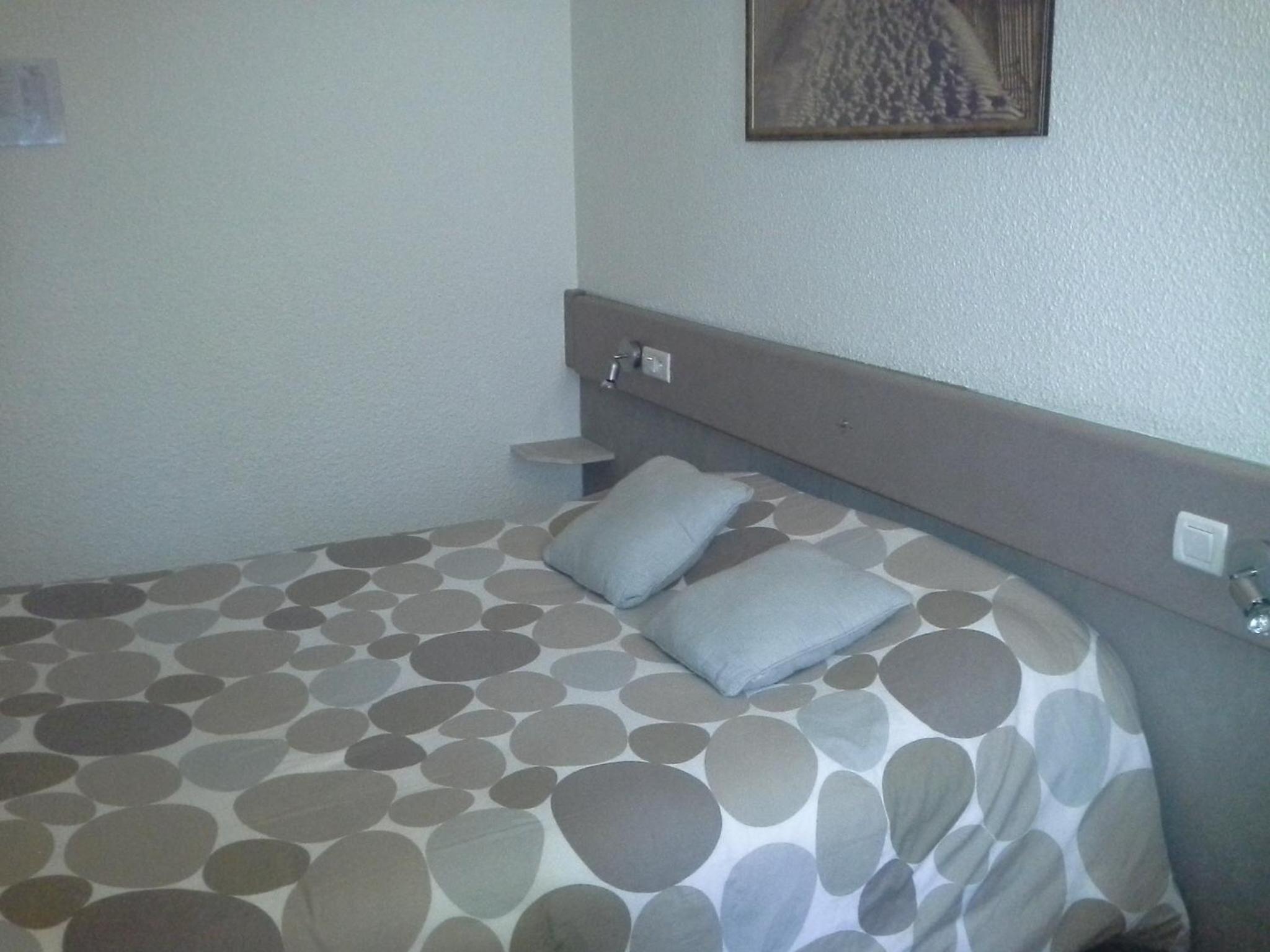 Double Room - Photo 11