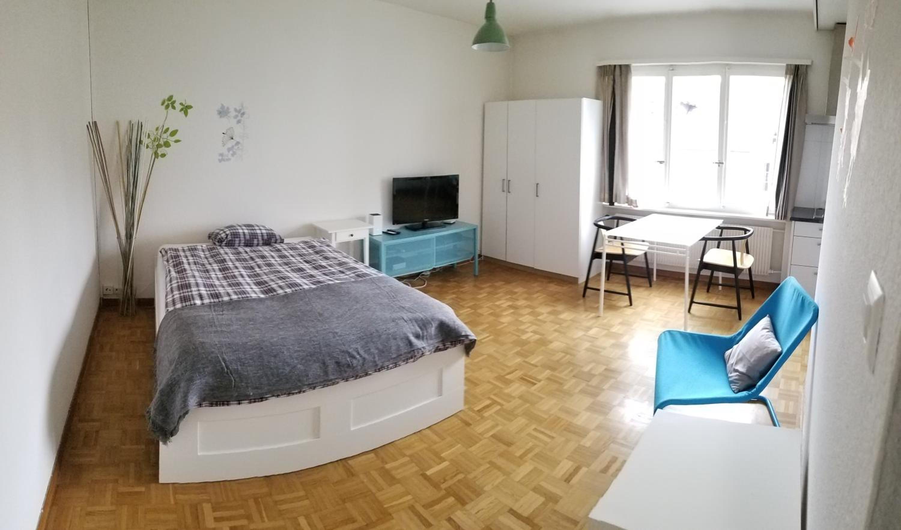 Studio Apartment