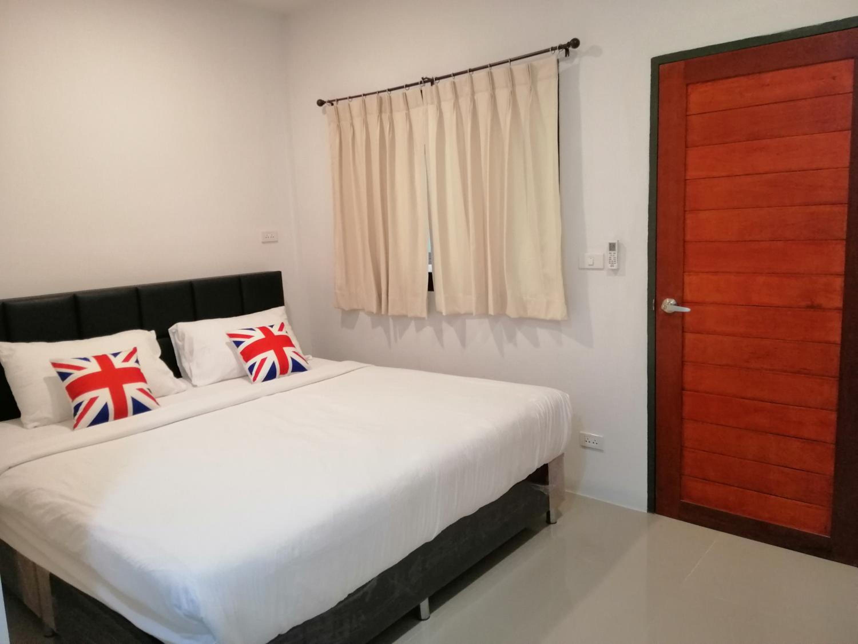 Double Room with Private Bathroom - Photo 1