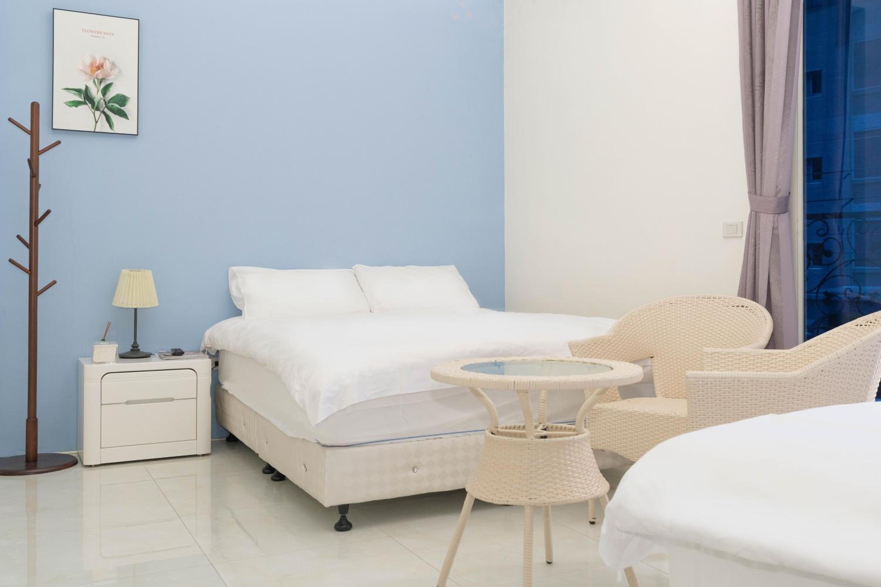 Double or Twin Room with Balcony photo 2