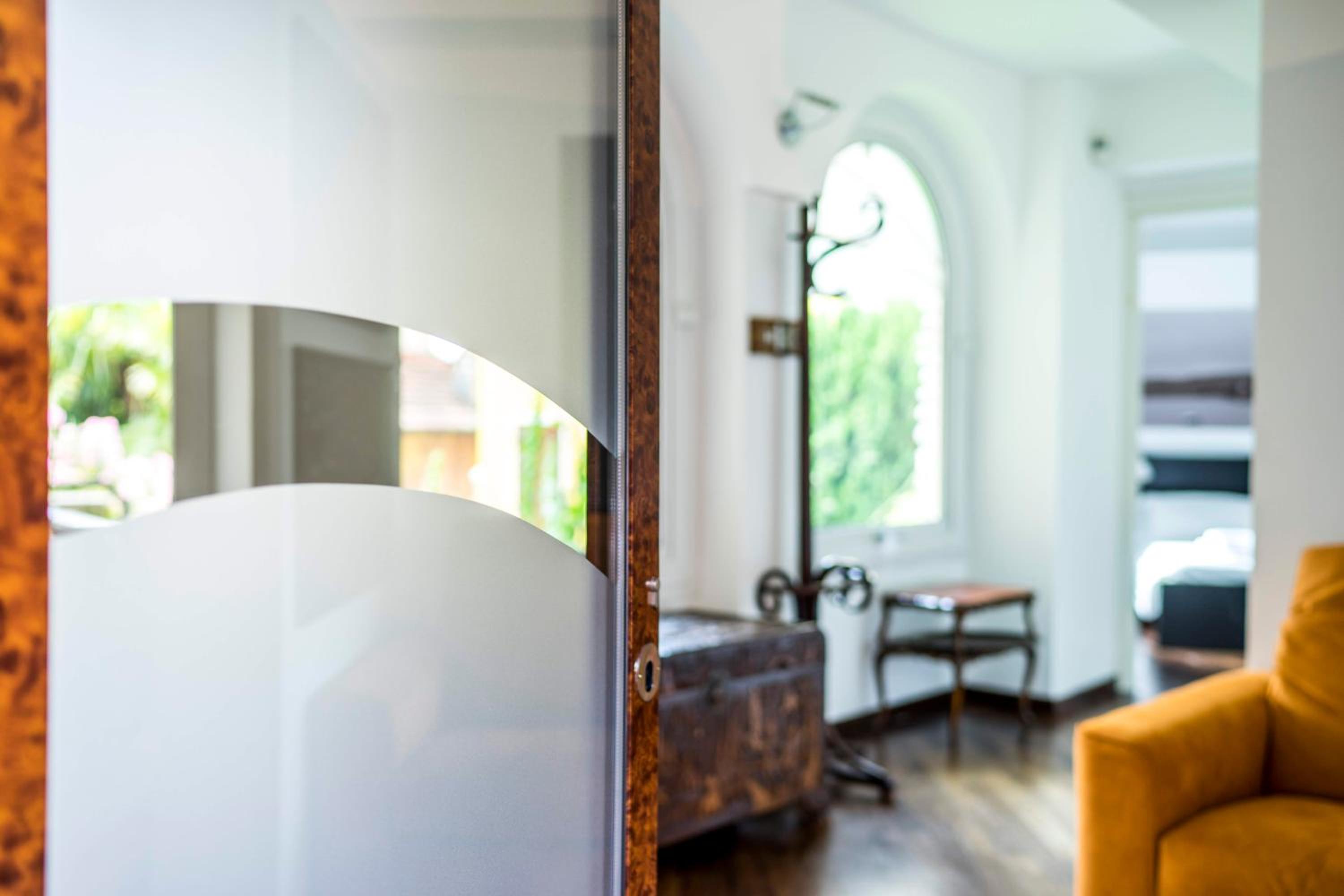 Three-Bedroom House photo 3