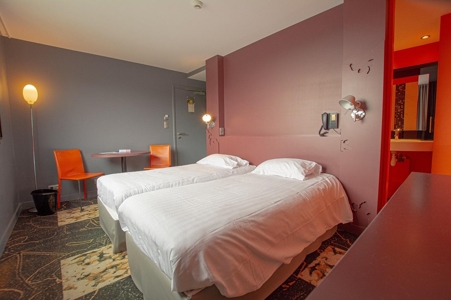Superior Twin Room - Photo 12