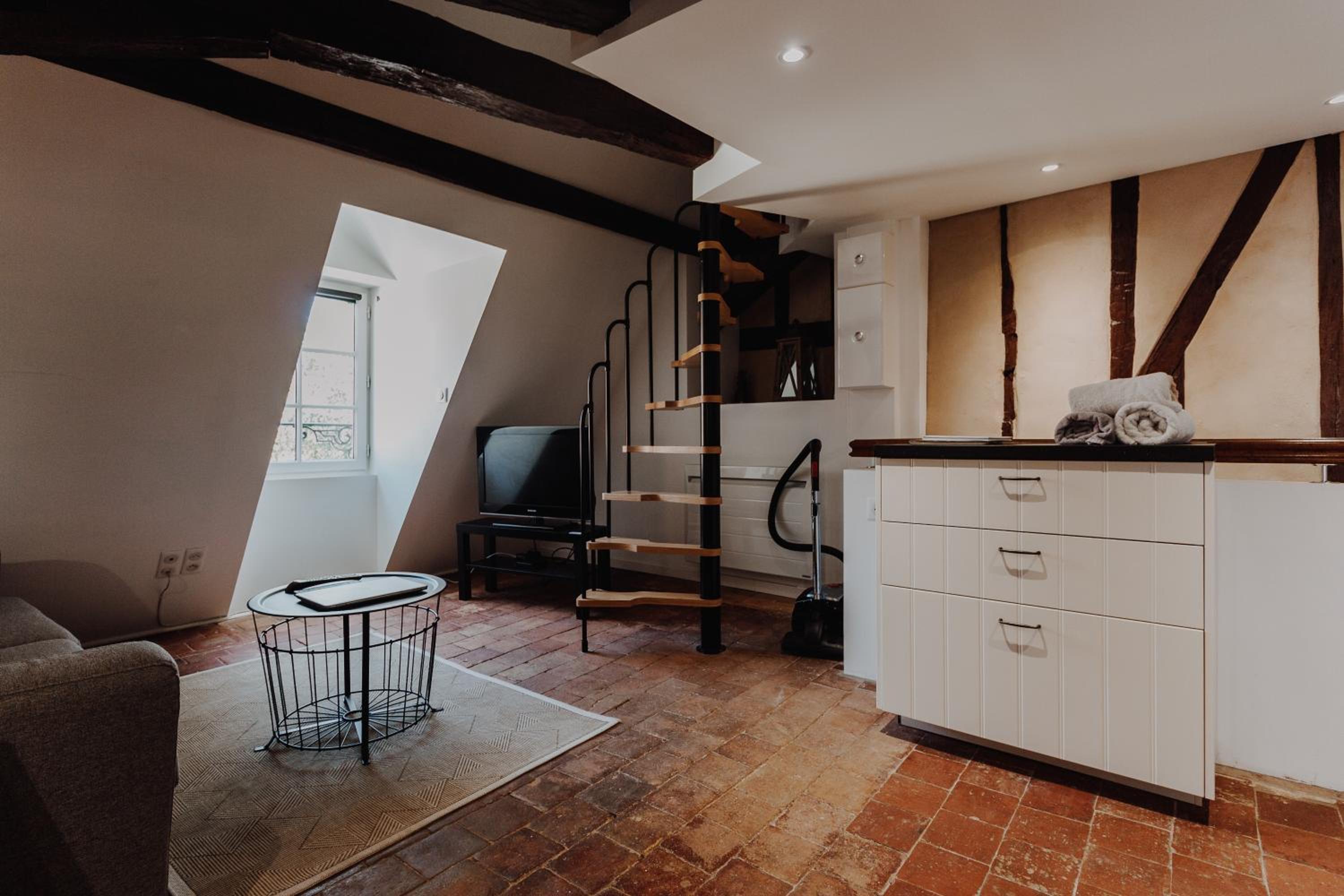 Loft - Photo 24