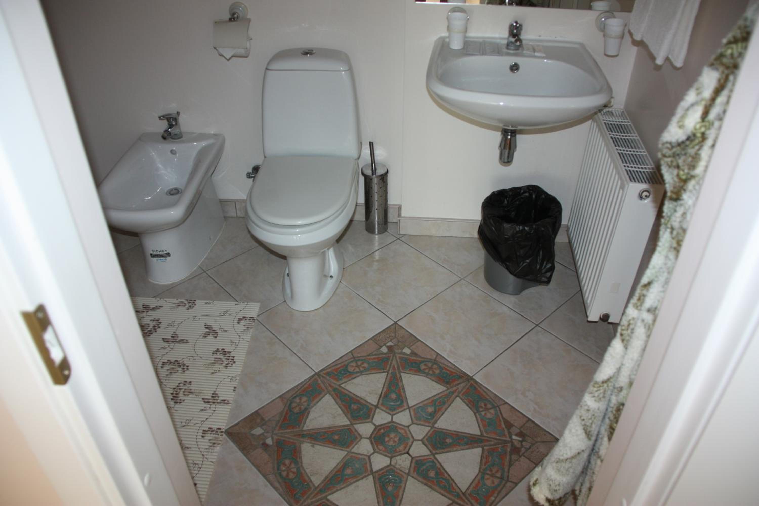 King Suite - Photo 2