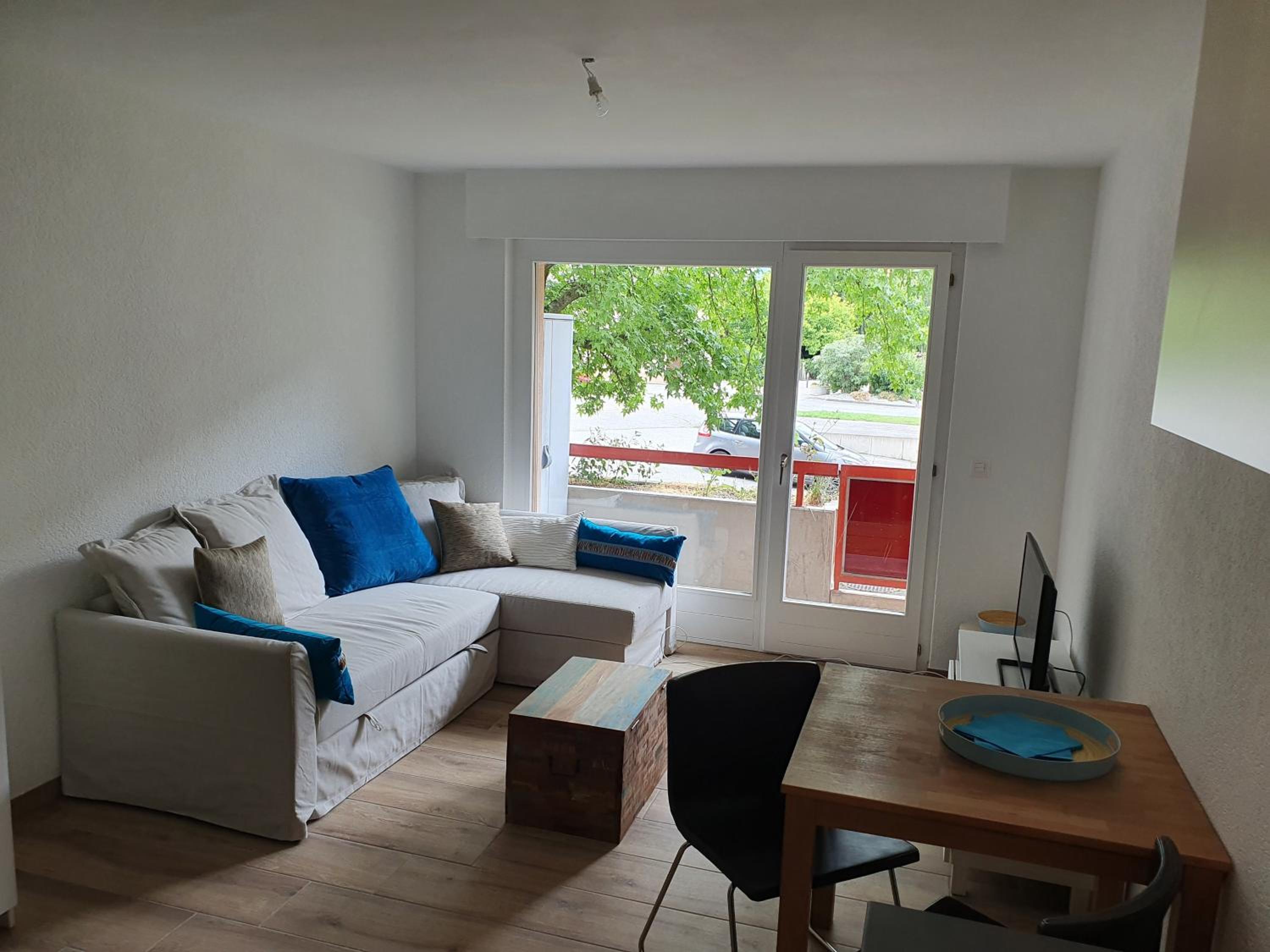 Studio Apartment