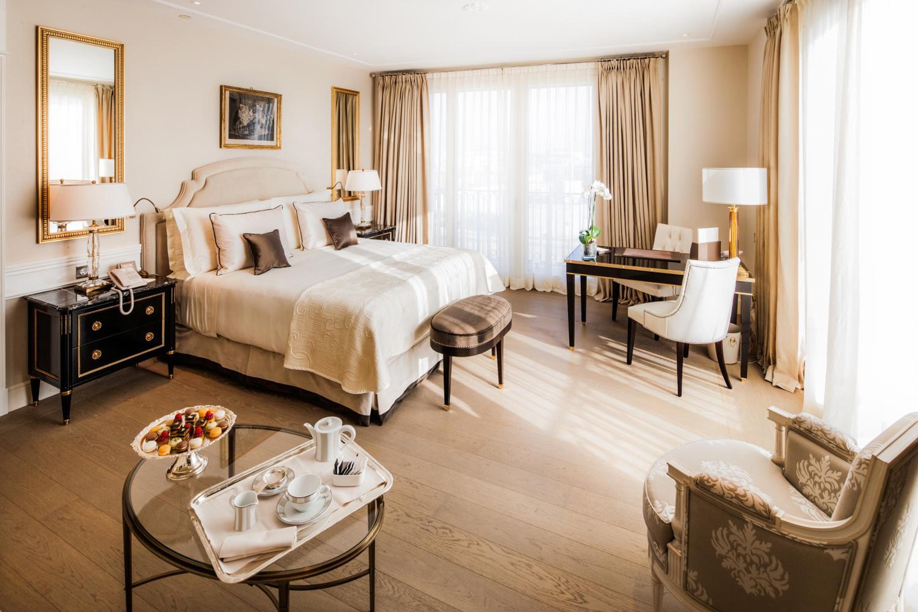 Junior Suite (Non Smoking)