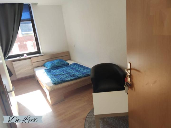 Single Room with Private Bathroom photo 1