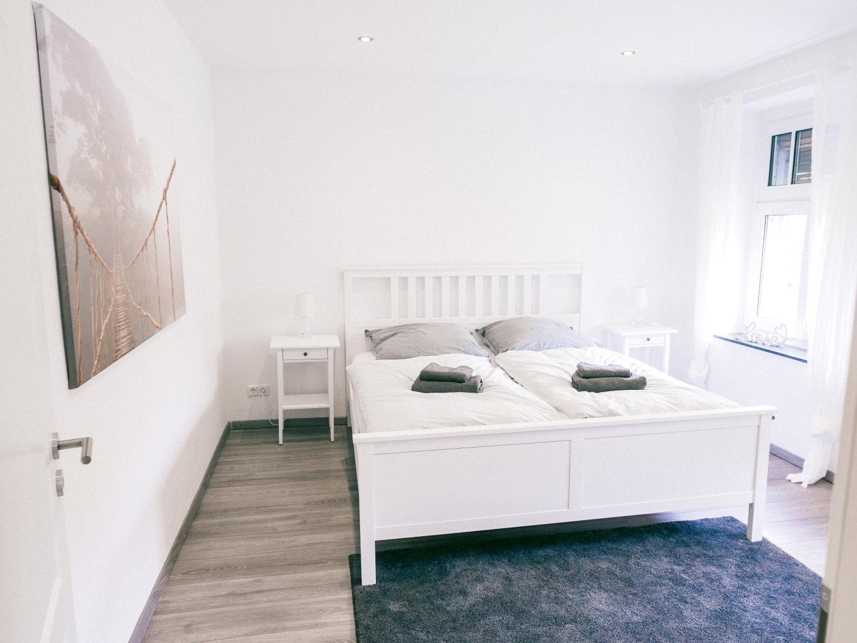 One-Bedroom Apartment photo 1