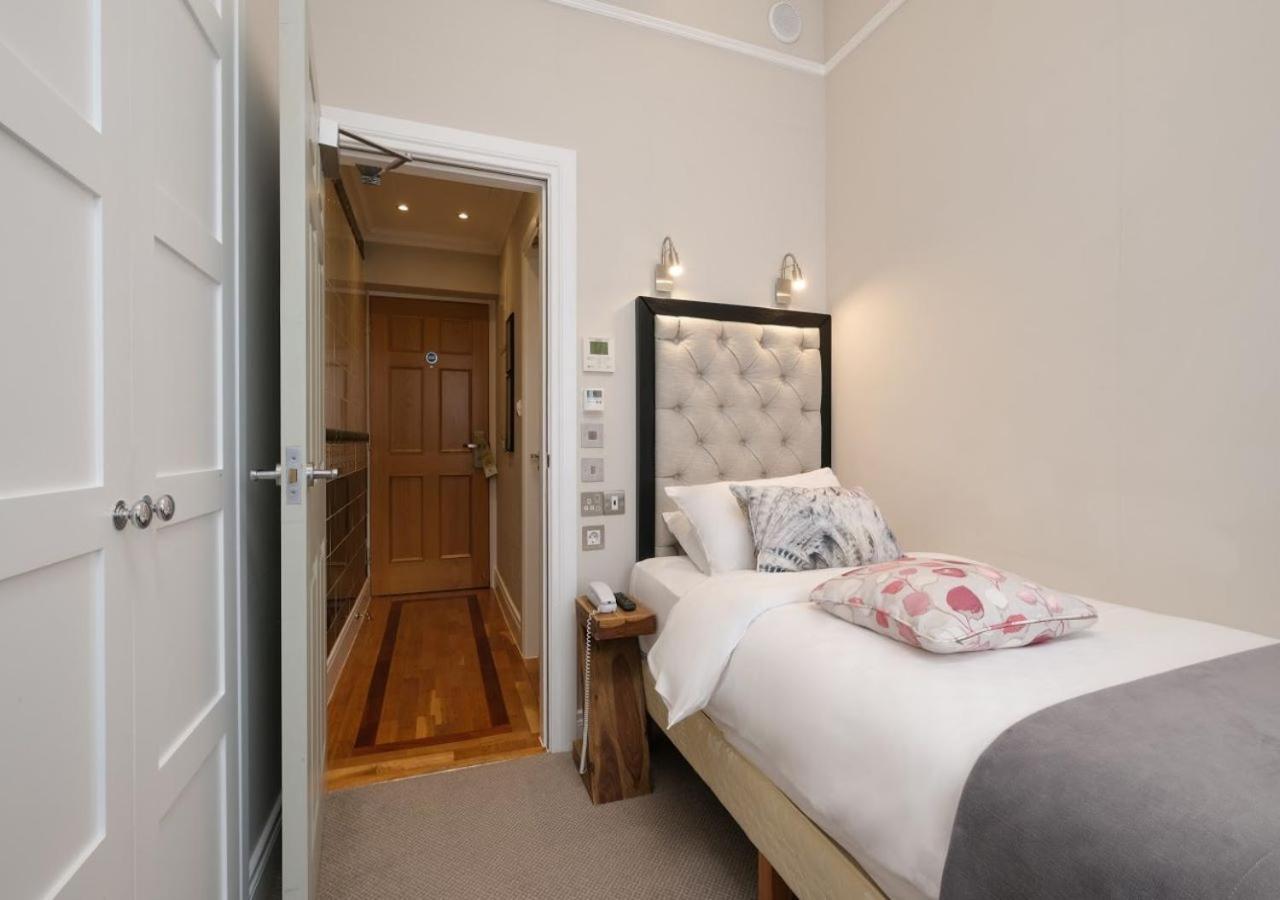 Small Single Room
