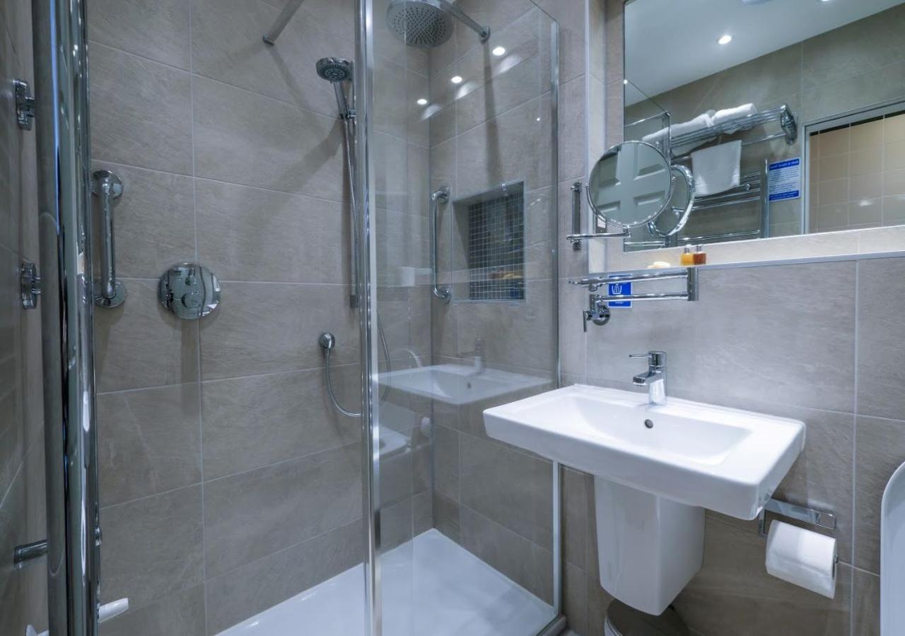 Small Single Room
