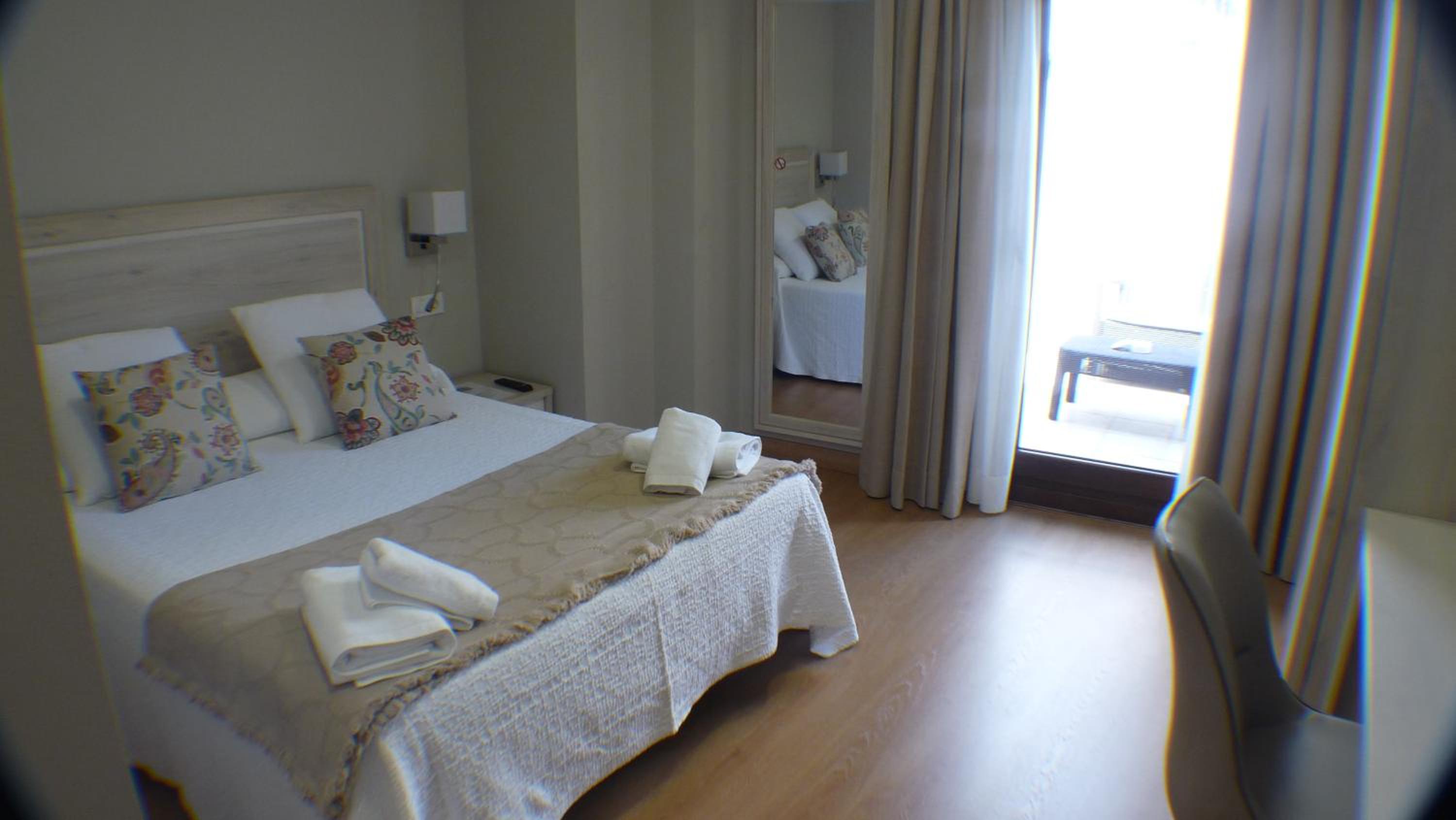Deluxe Double Room photo 2
