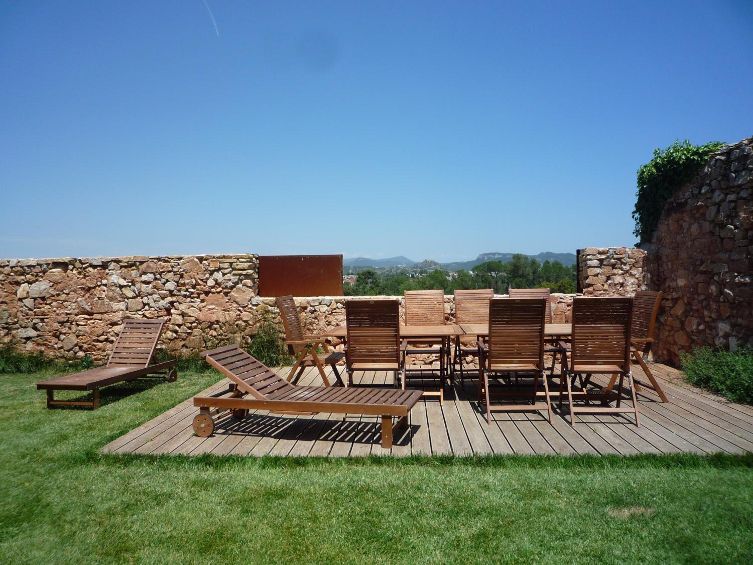 Apartment with Terrace - Photo 6