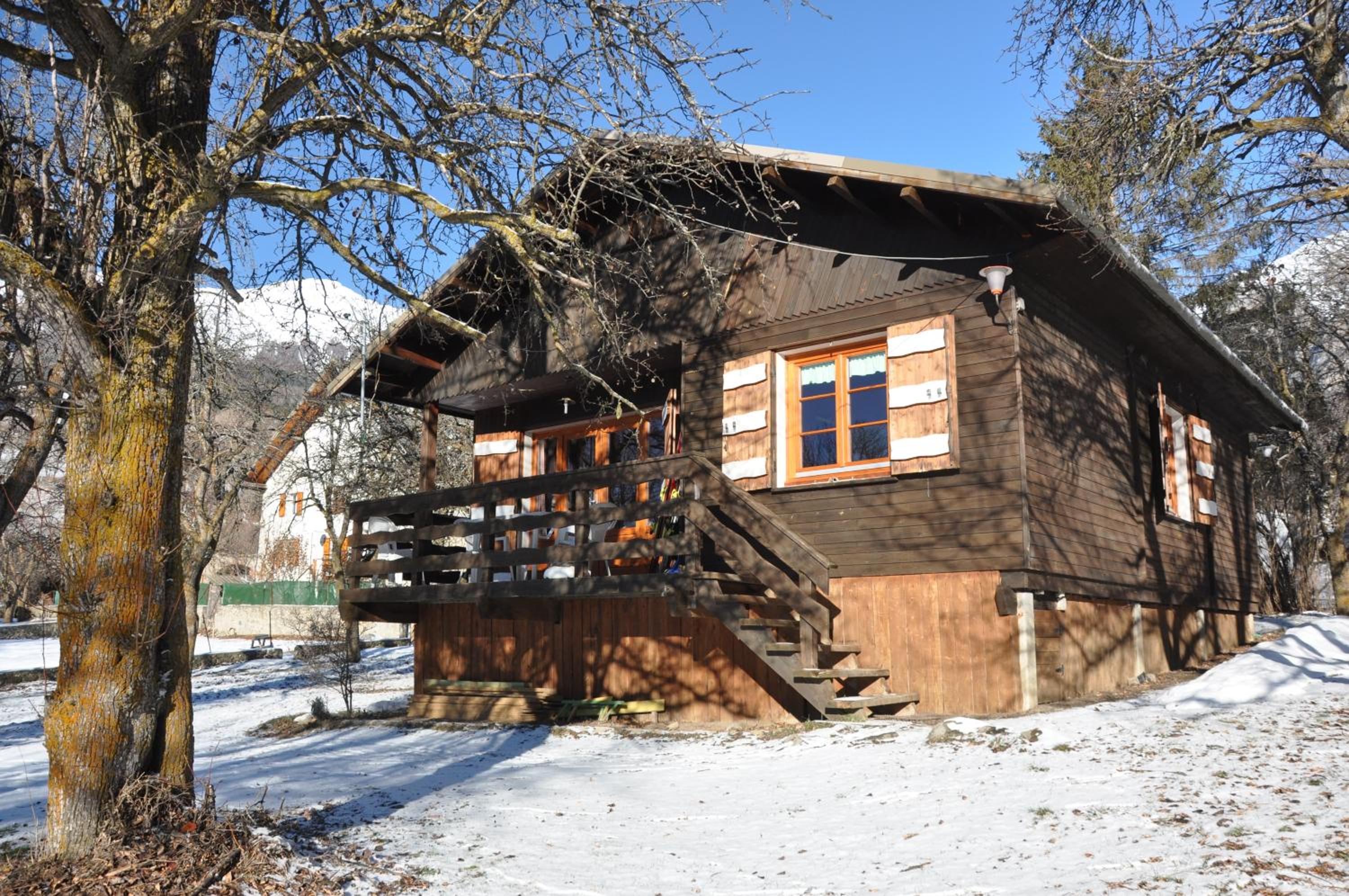 Three-Bedroom Chalet - Photo 4