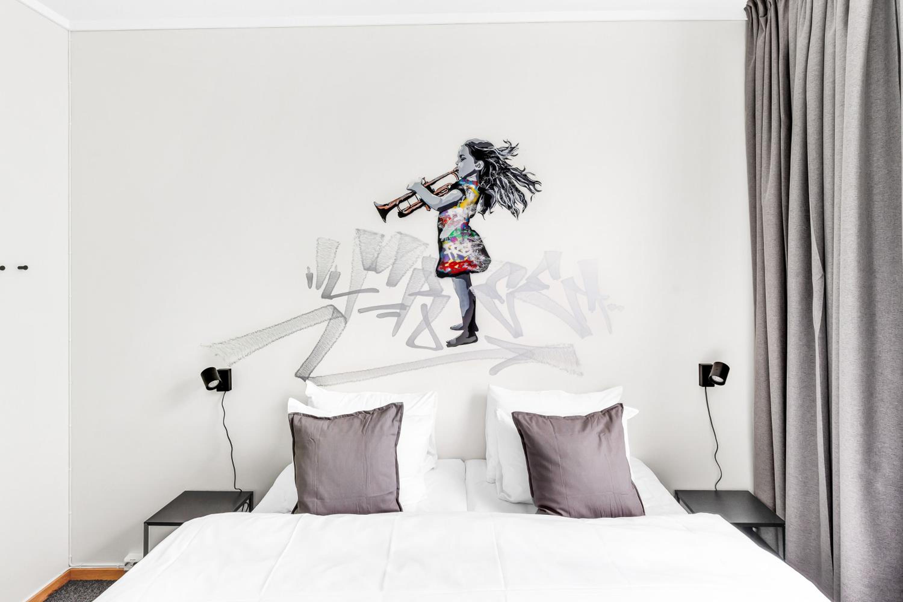 Standard Double Room - Photo 7