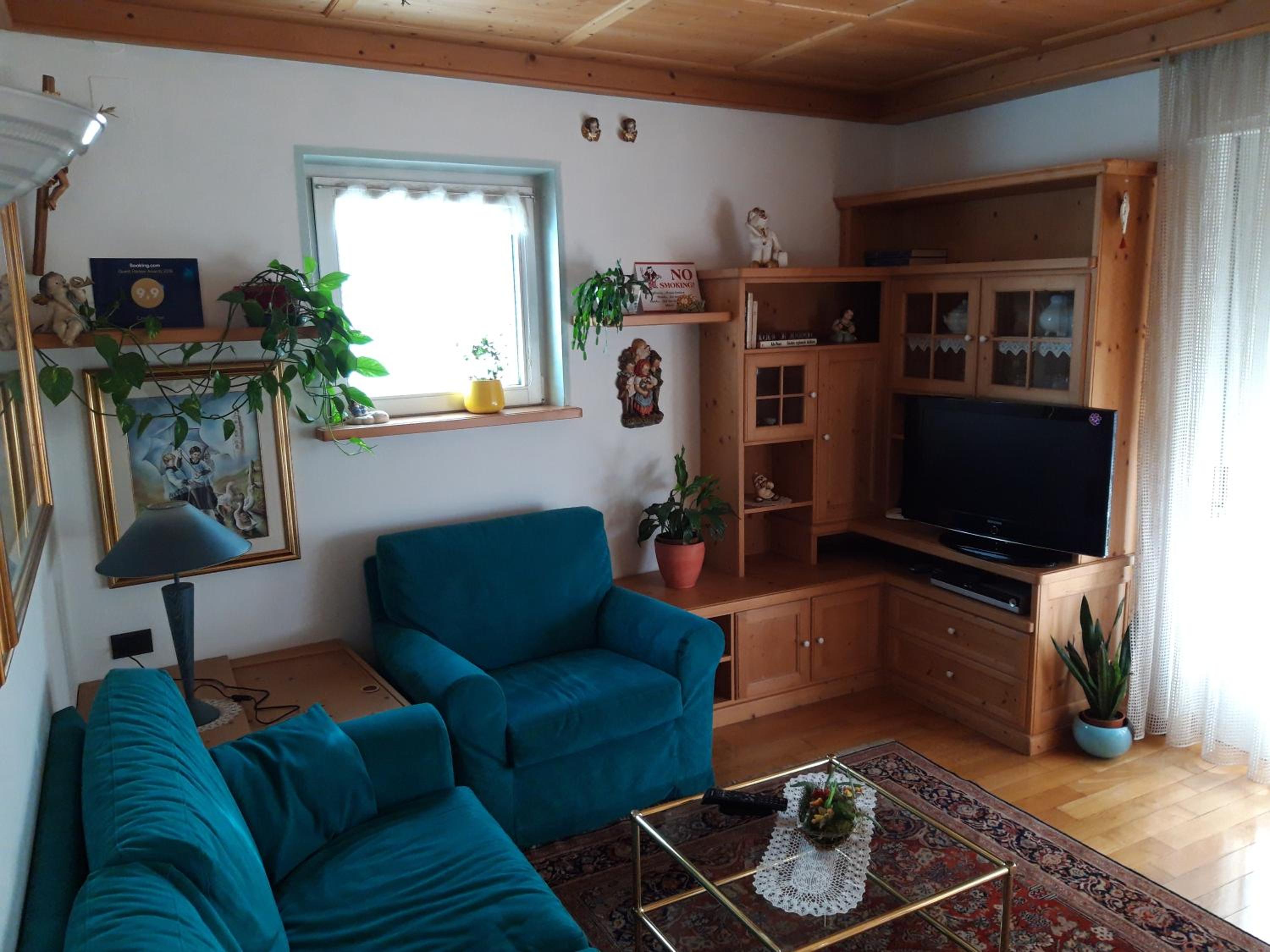 Apartment with Mountain View photo 1