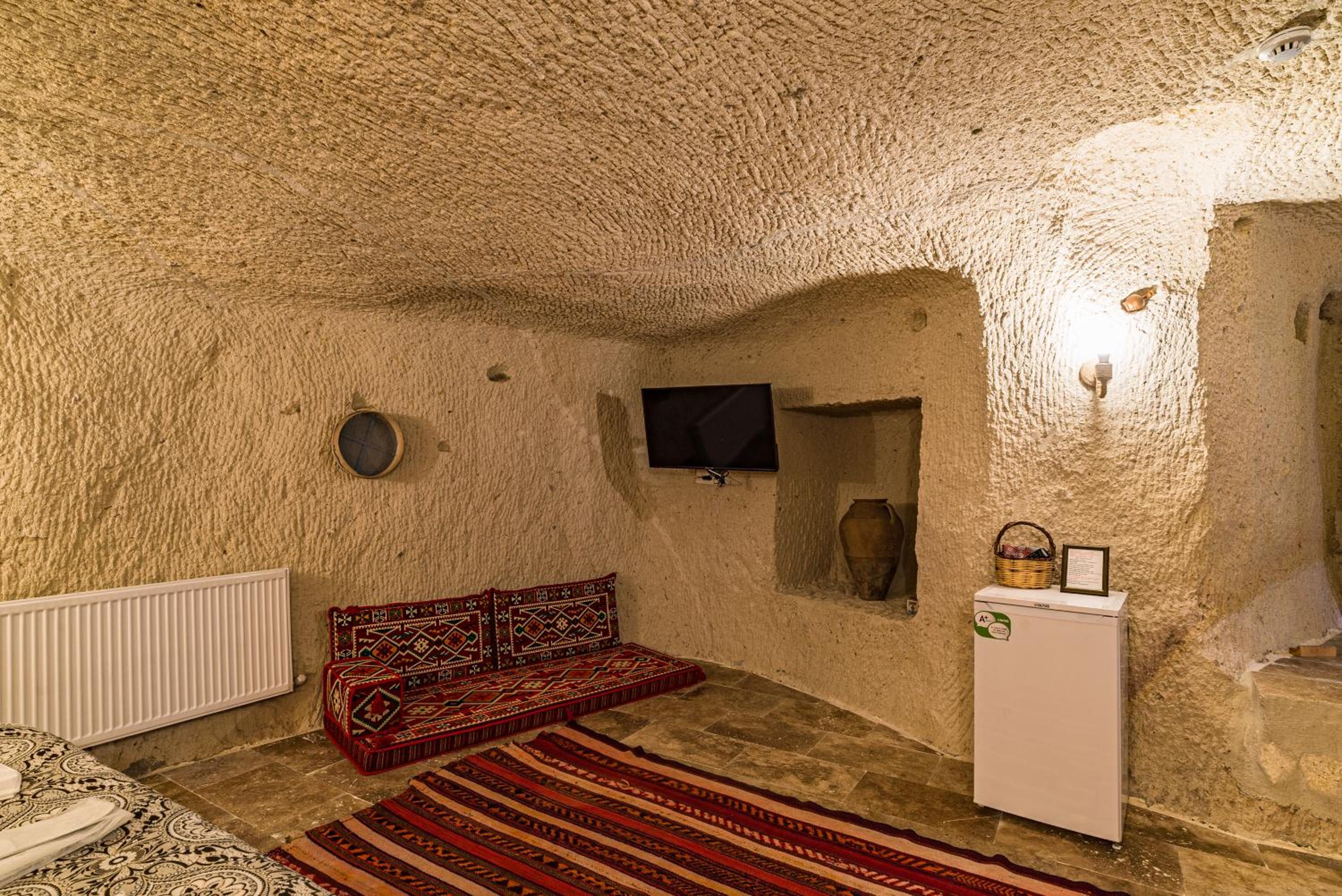 Deluxe King Suite - Photo 110