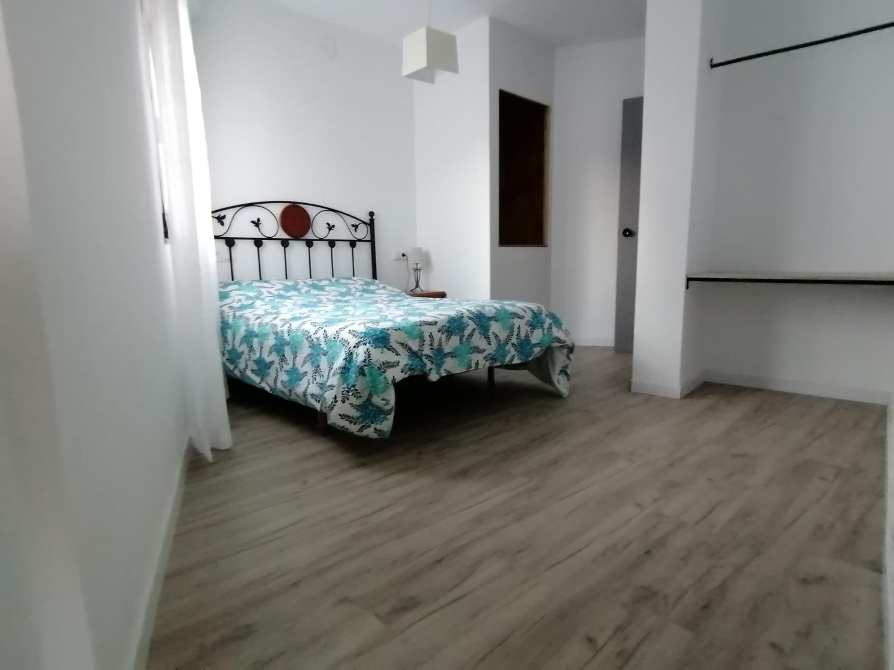 Two-Bedroom House - Photo 24