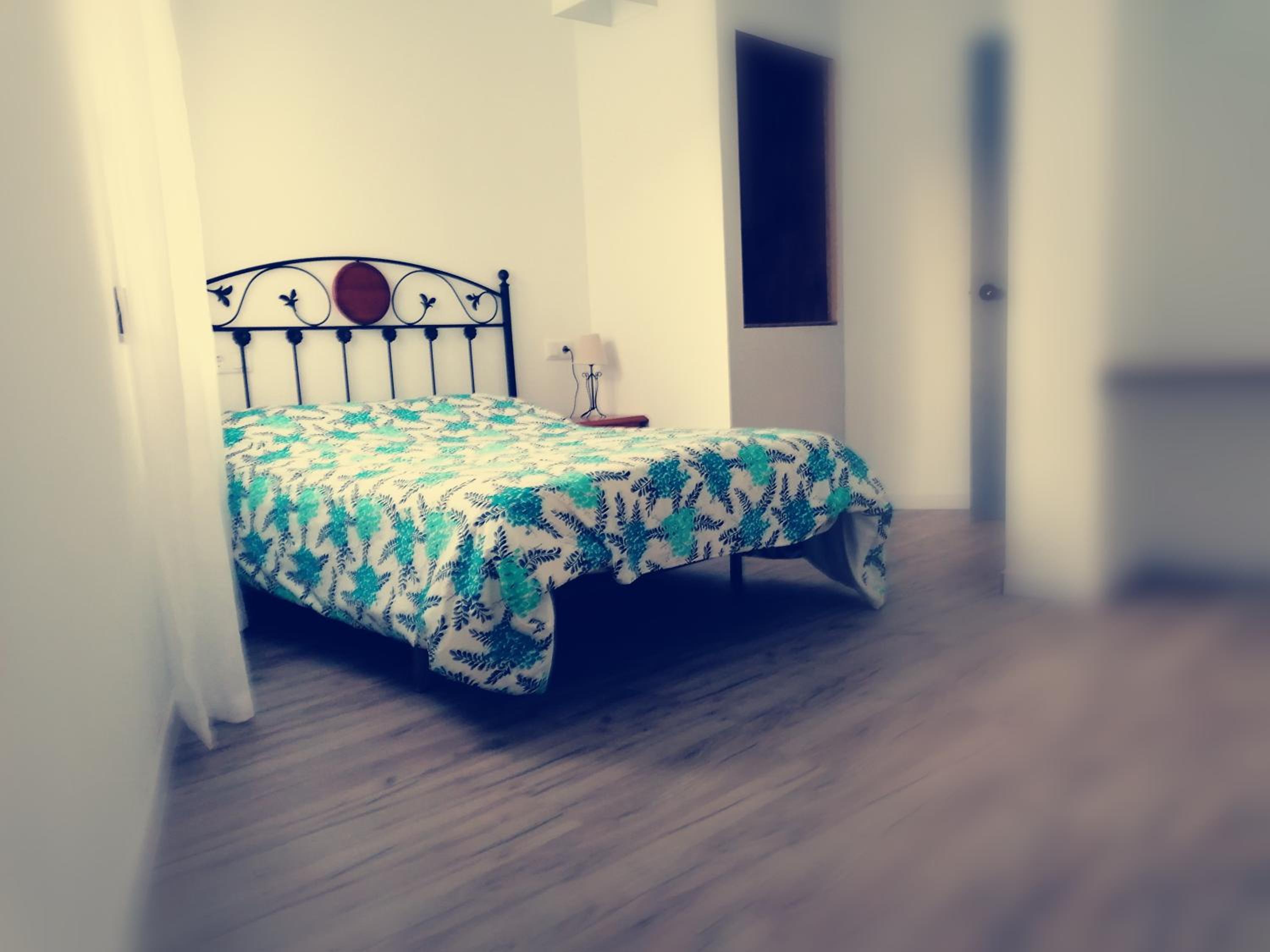 Two-Bedroom House - Photo 7