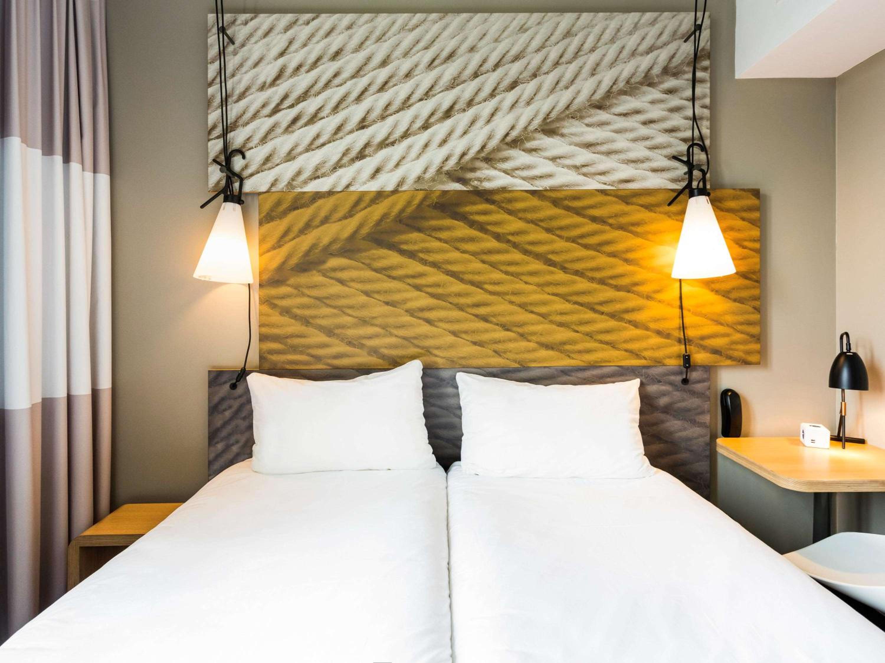 Standard Twin Room - Photo 2